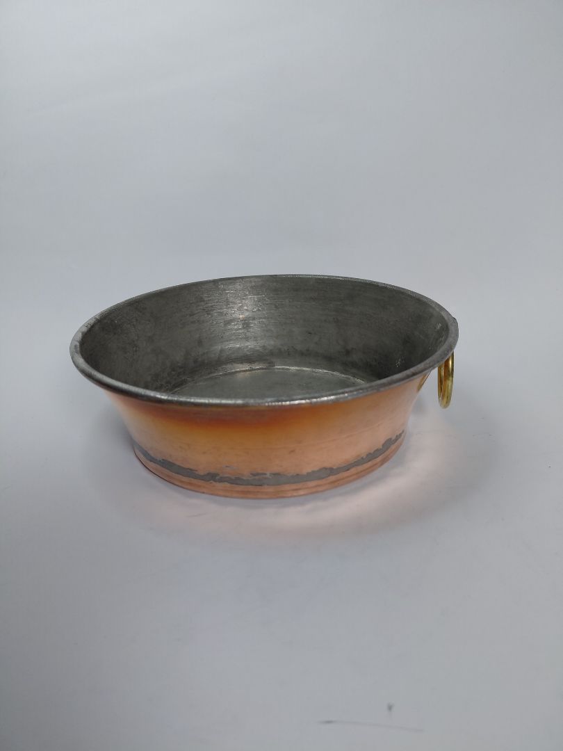 Vintage copper pan with handle