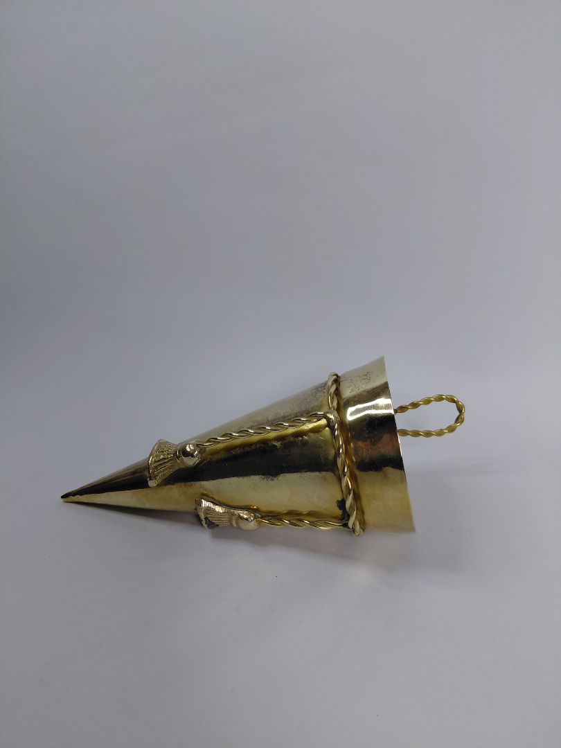 Vintage (1980-1990) brass hugger house, House of Lloyd Christmas Around the World