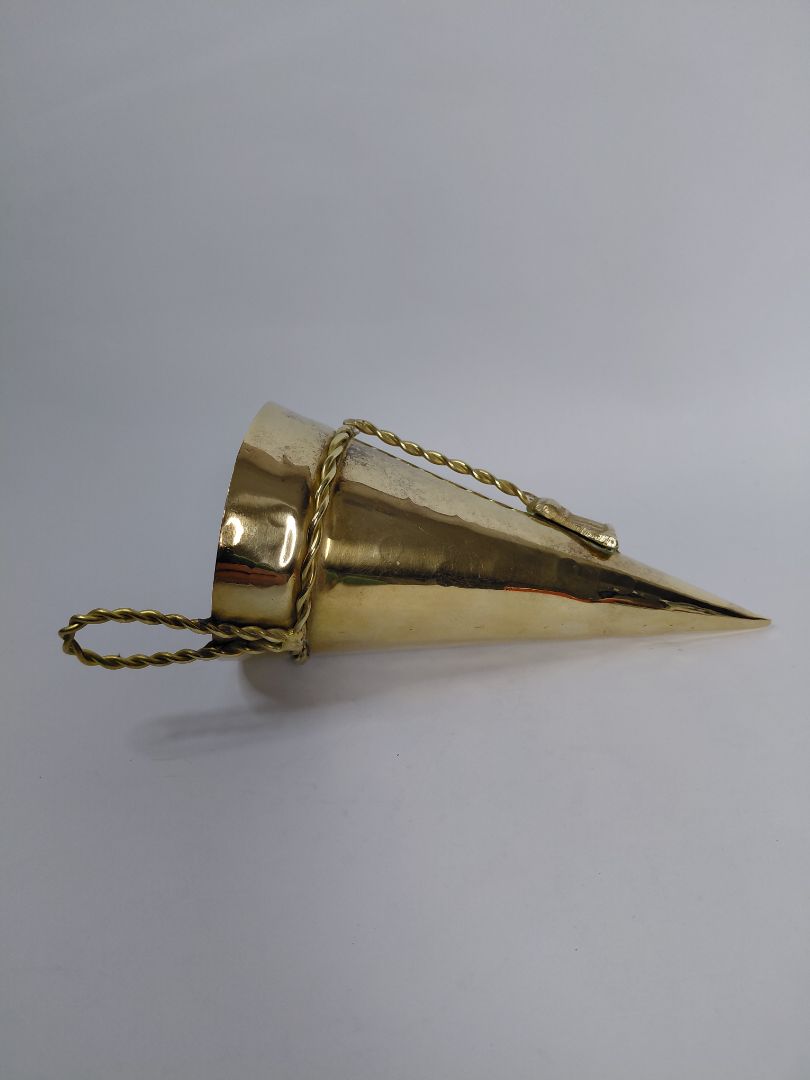 Vintage (1980-1990) brass hugger house, House of Lloyd Christmas Around the World