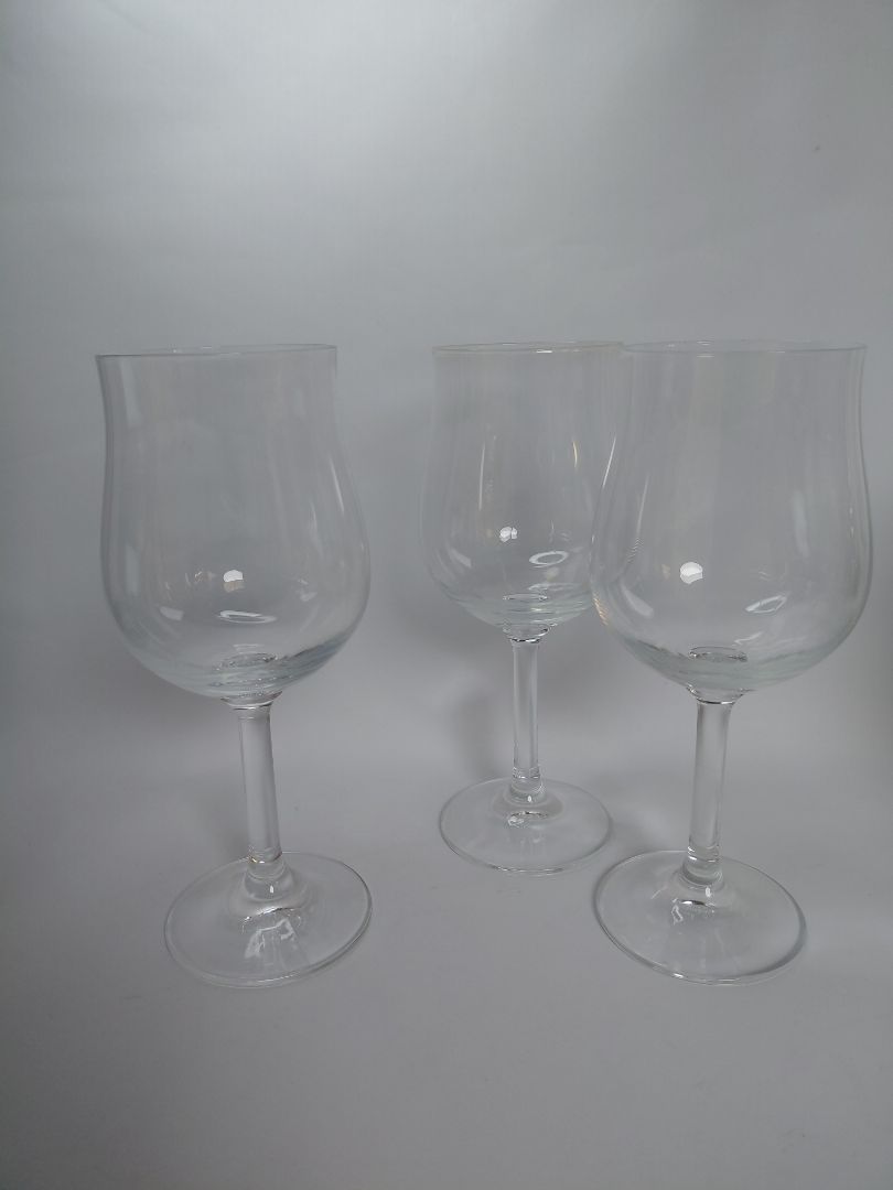 Vínglös túlípana laga