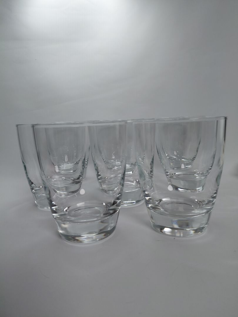 Glös 8 stk (Hæð 11 cm)