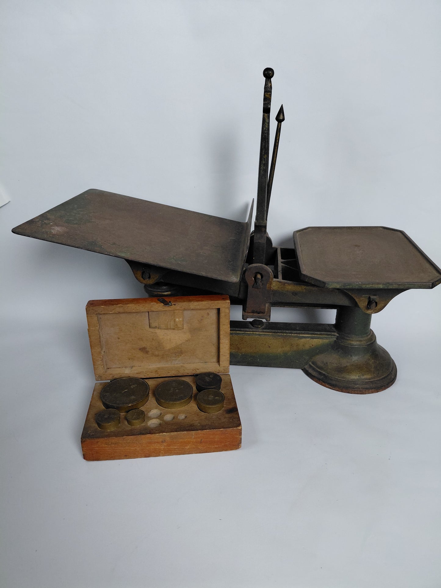 Antík dönsk steypujárnvog (ár 1880-1910)