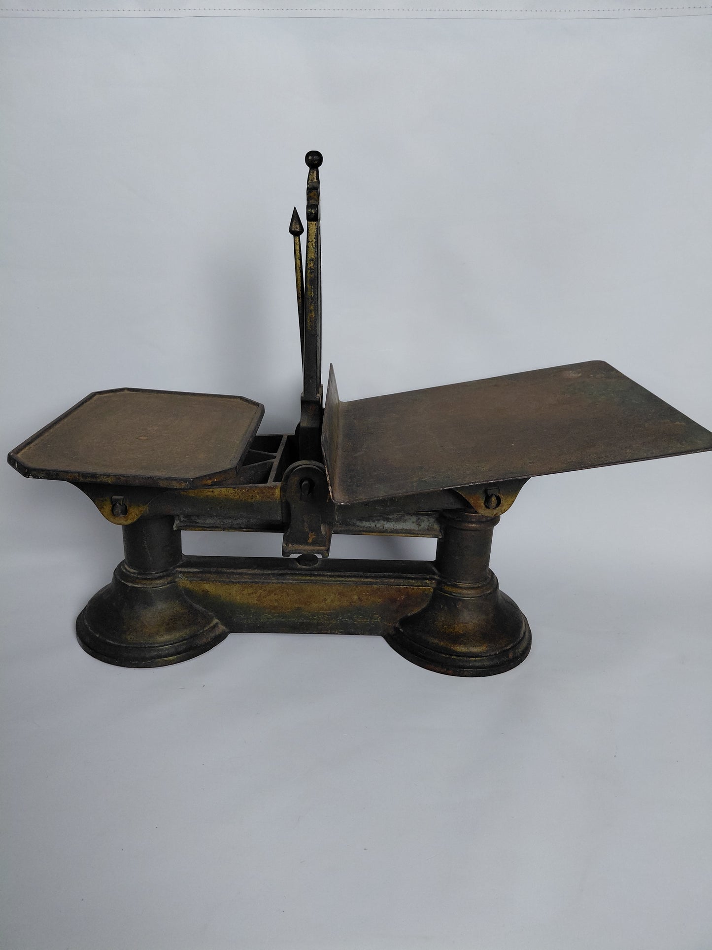 Antík dönsk steypujárnvog (ár 1880-1910)