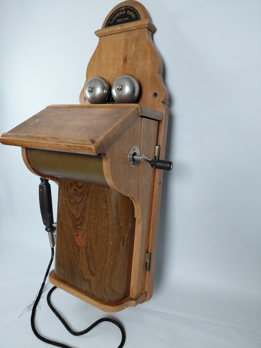 Antík Ericsson viðar veggsími (1900-1925), A/S ELEKTRISK BUREAU