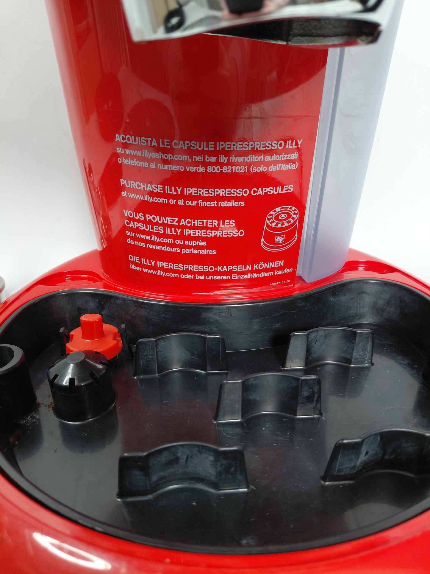 Espresso kaffivél með mjólkurflóara, Illy