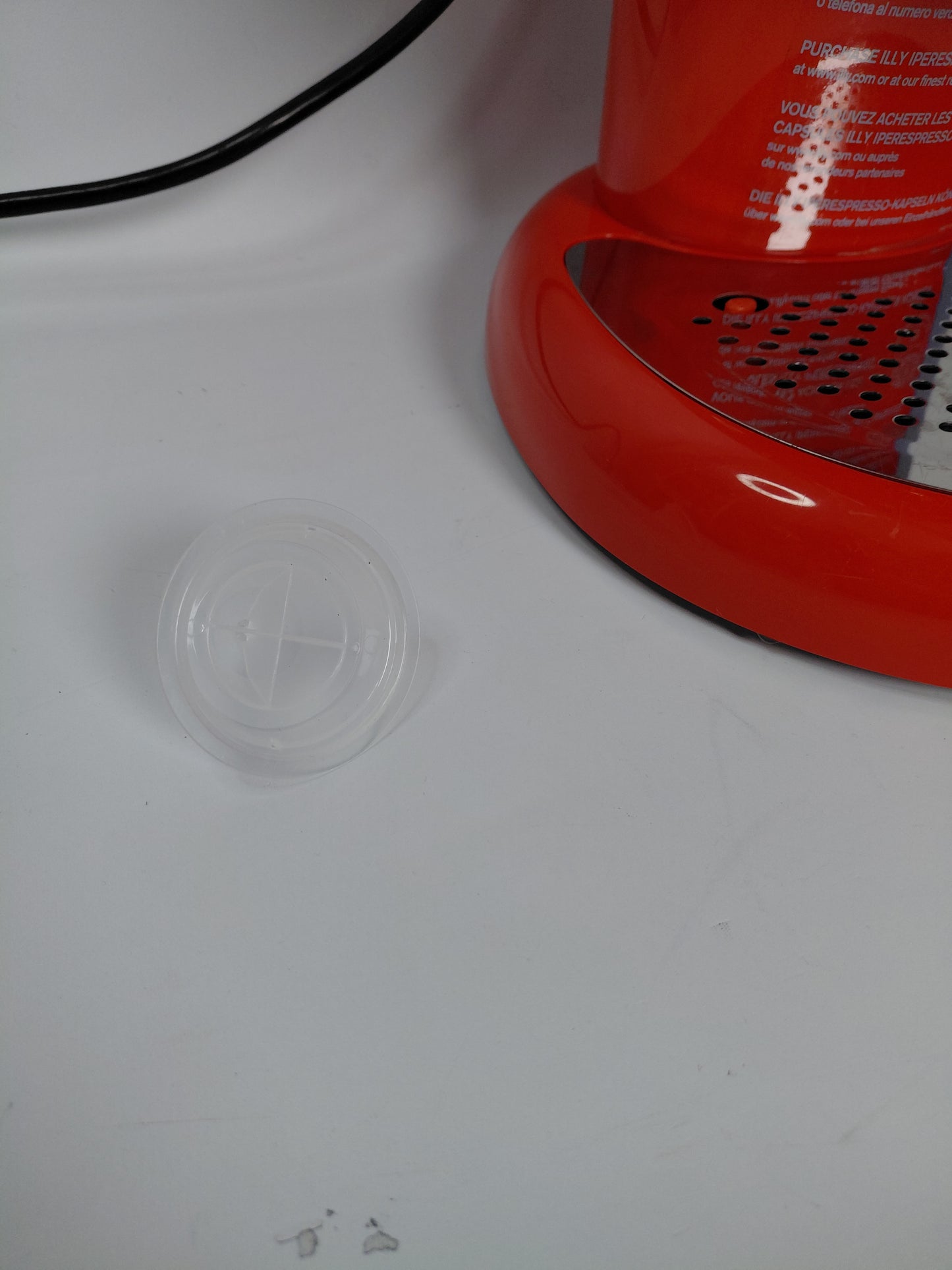 Espresso kaffivél með mjólkurflóara, Illy