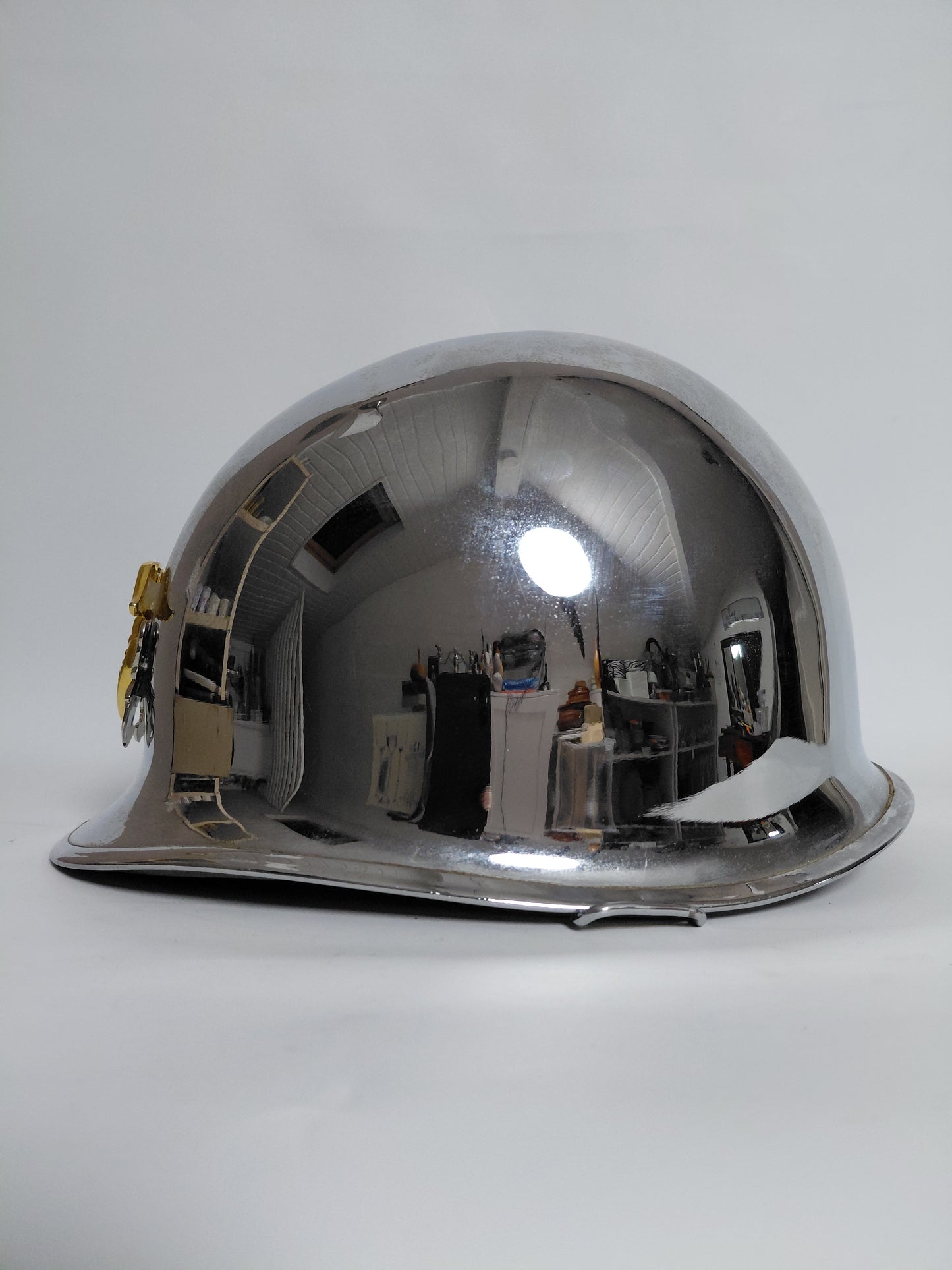 Vintage hjálmur (U.S. Military Police (MP) / Navy Honor Guard M1)
