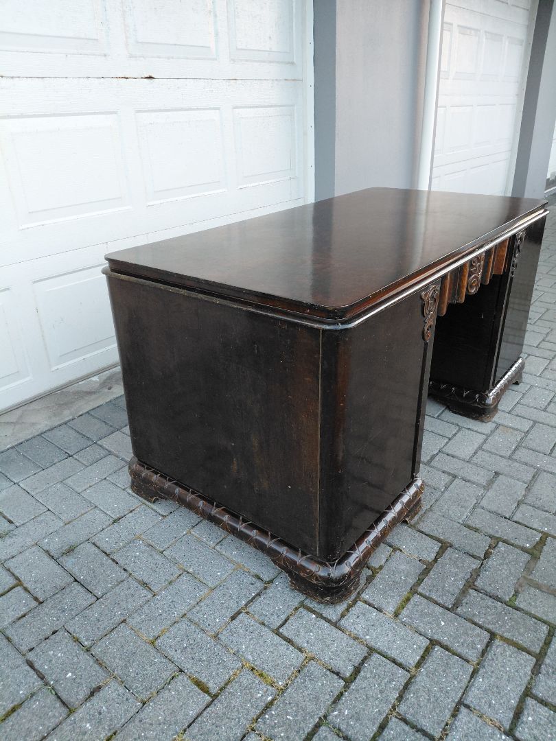 Antique desk (1880-1890) with shelves on the front