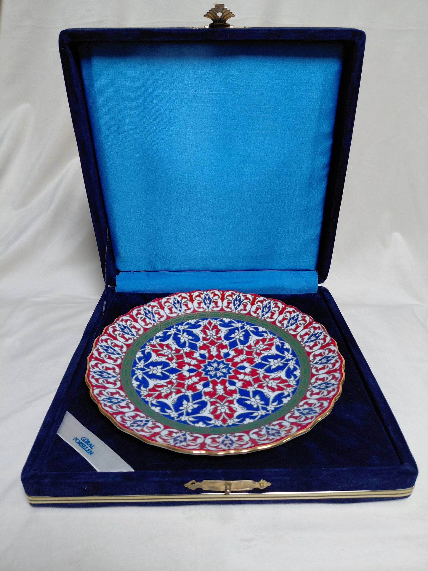 Handmálaður tyrkneskur  "Ottoman" diskur / veggplatti (1990s-2000s), Güral Porselen