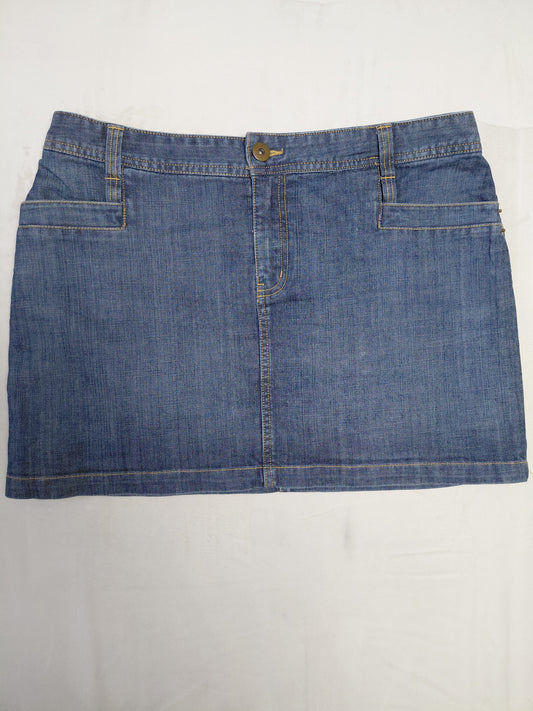 Galla pils, EUR 44, H&M