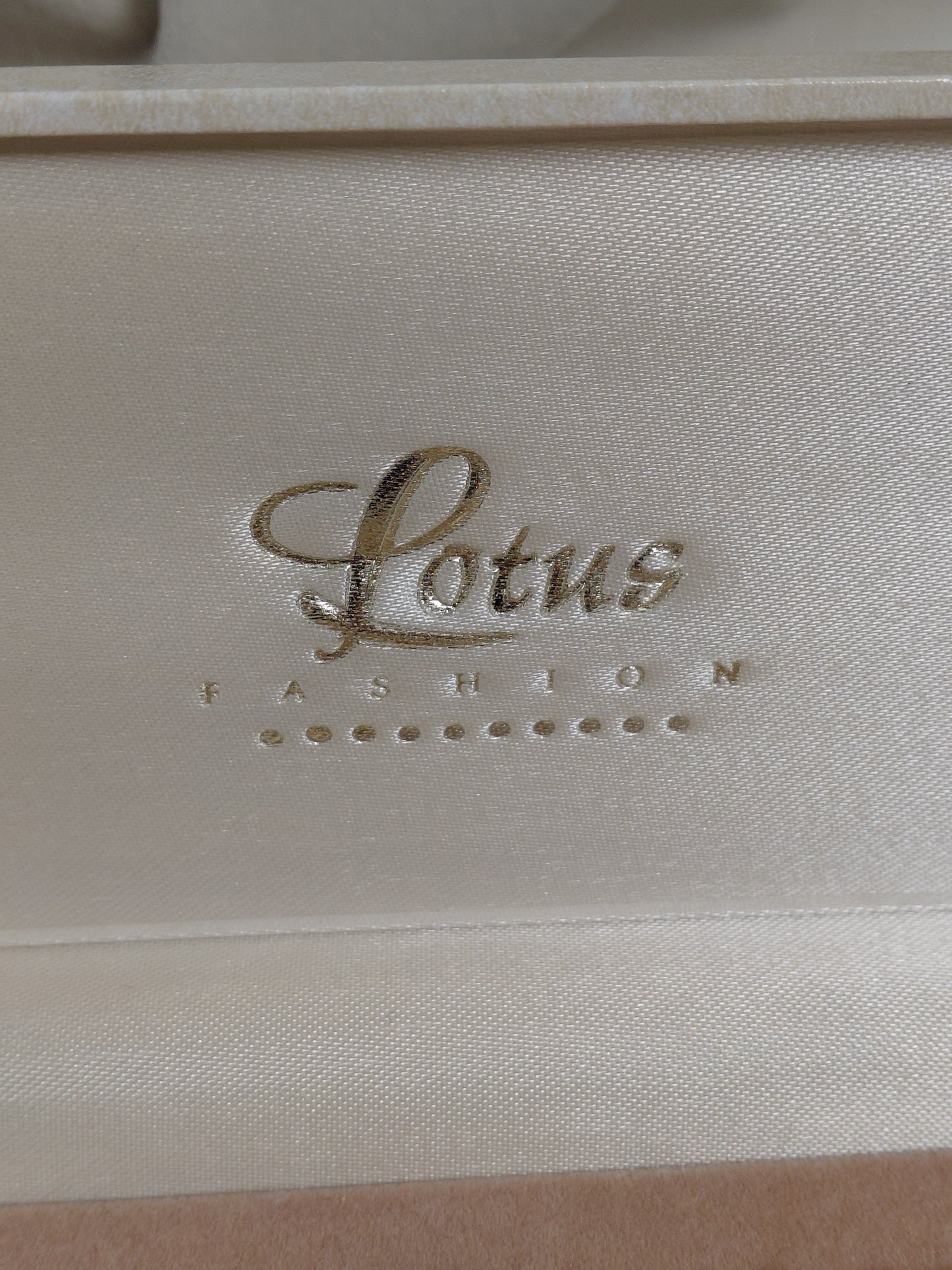 Vintage (1950-1960s) Perlu hálsfesti, Lotus