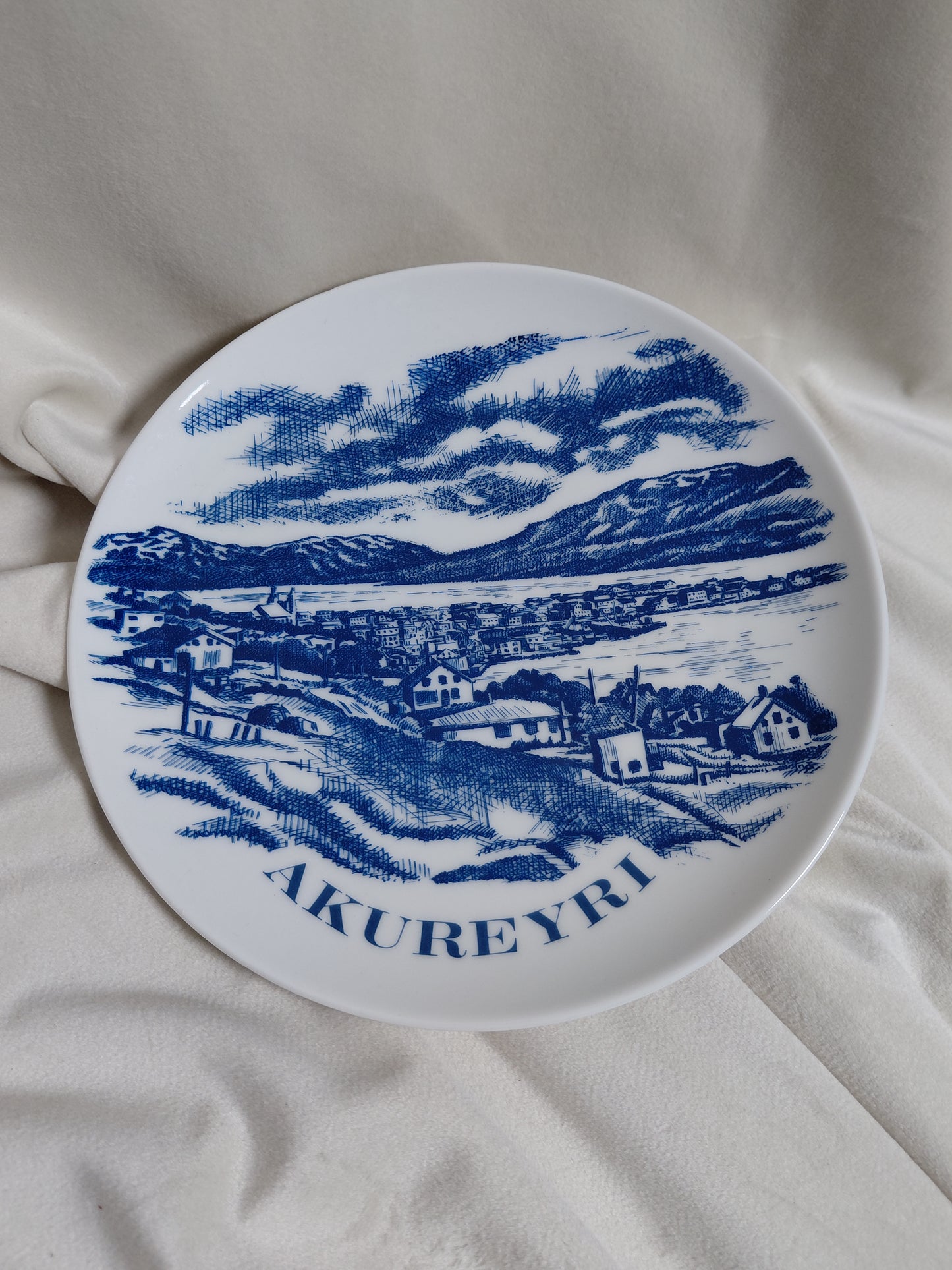 Vintage Akureyri veggplatti, Gler & Postulín hf.