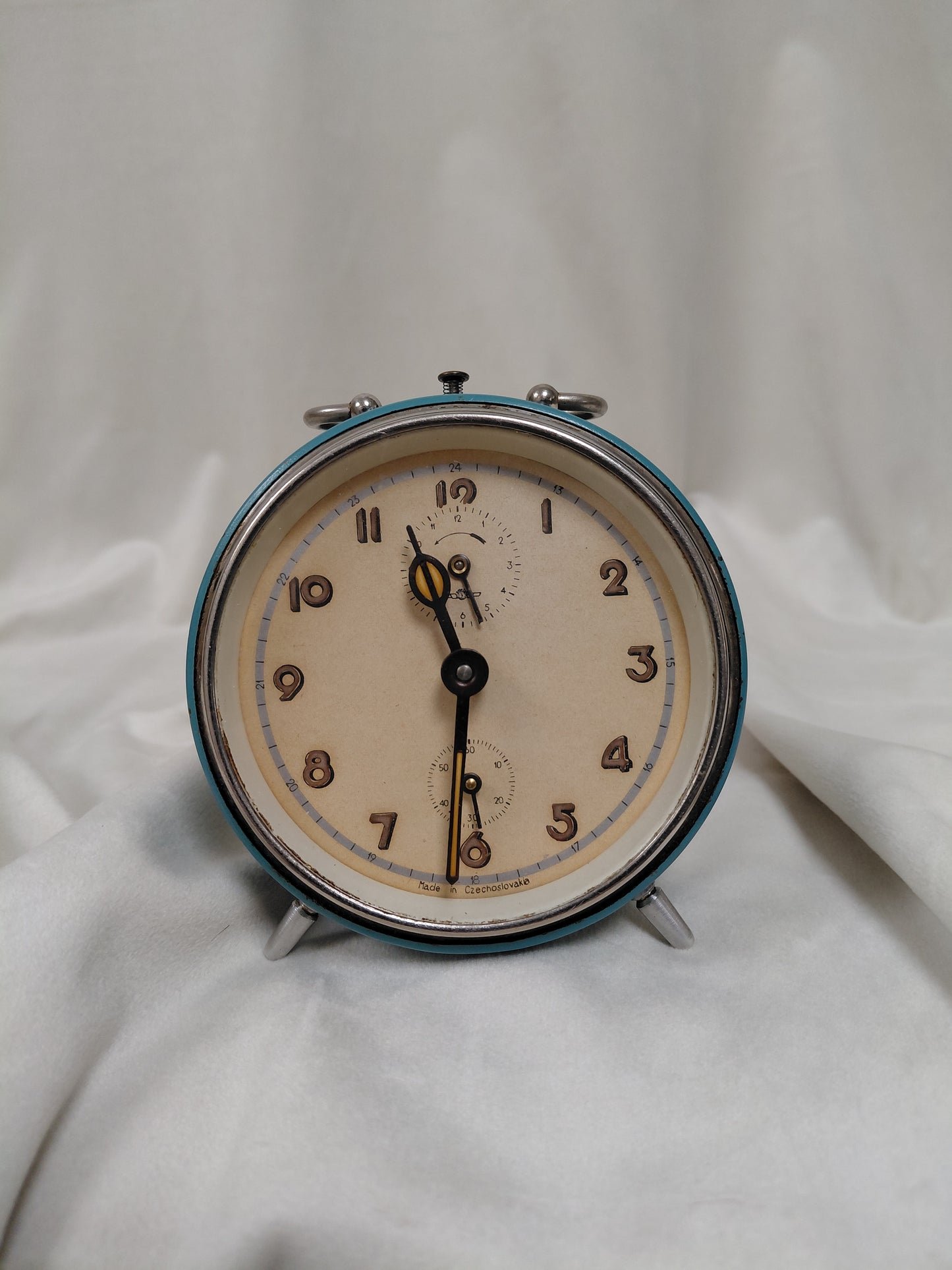 Antík vekjaraklukka (1920-1930s), Made in Czechoslovakia