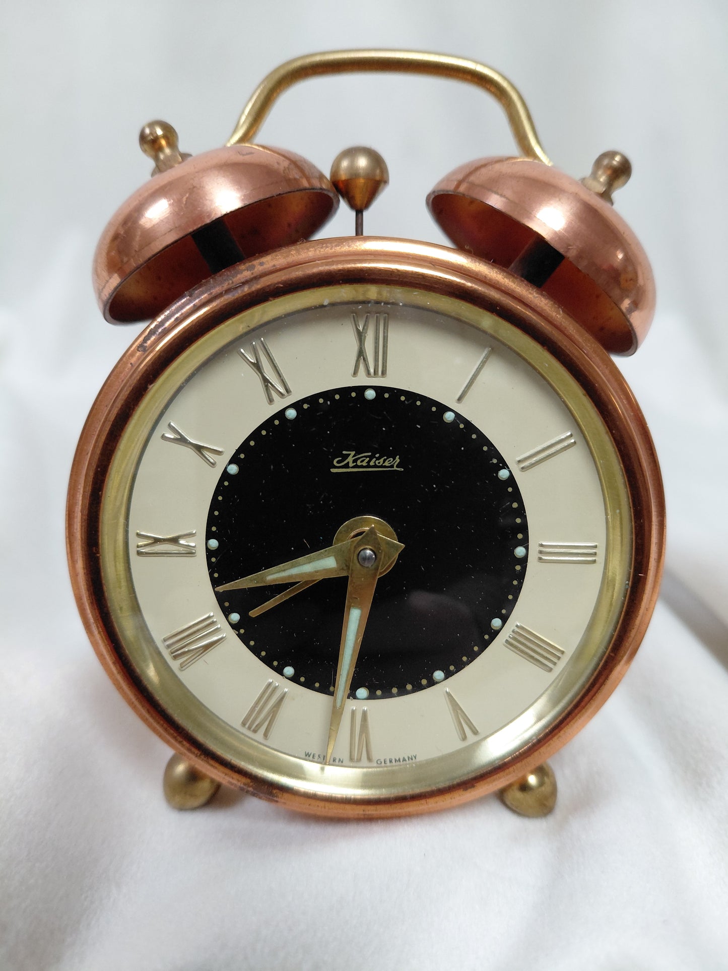 Vintage vekjaraklukka (1950s), Kaiser