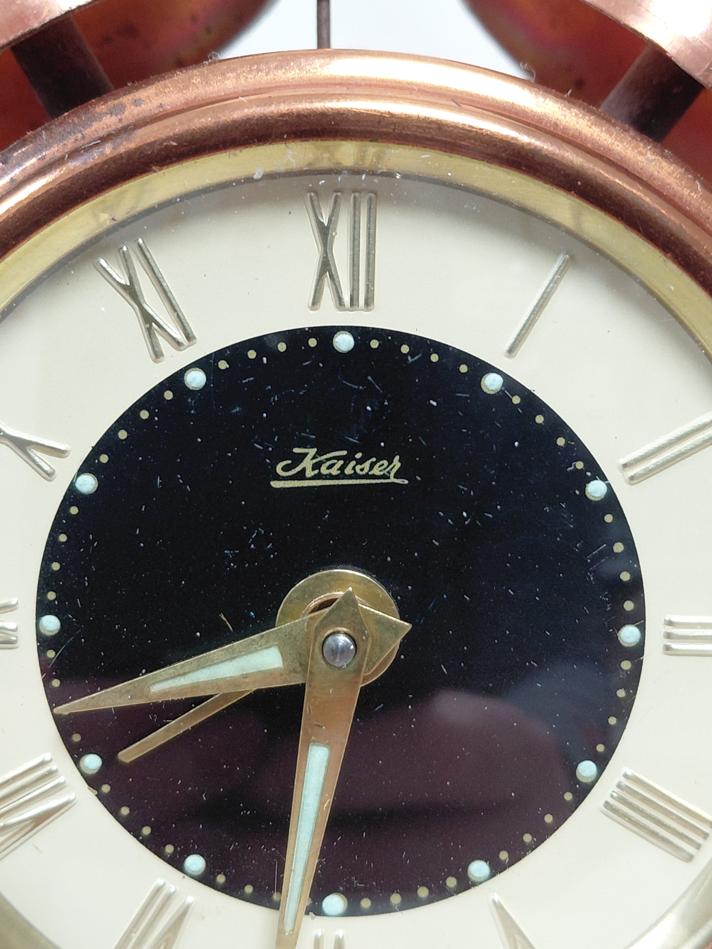 Vintage vekjaraklukka (1950s), Kaiser