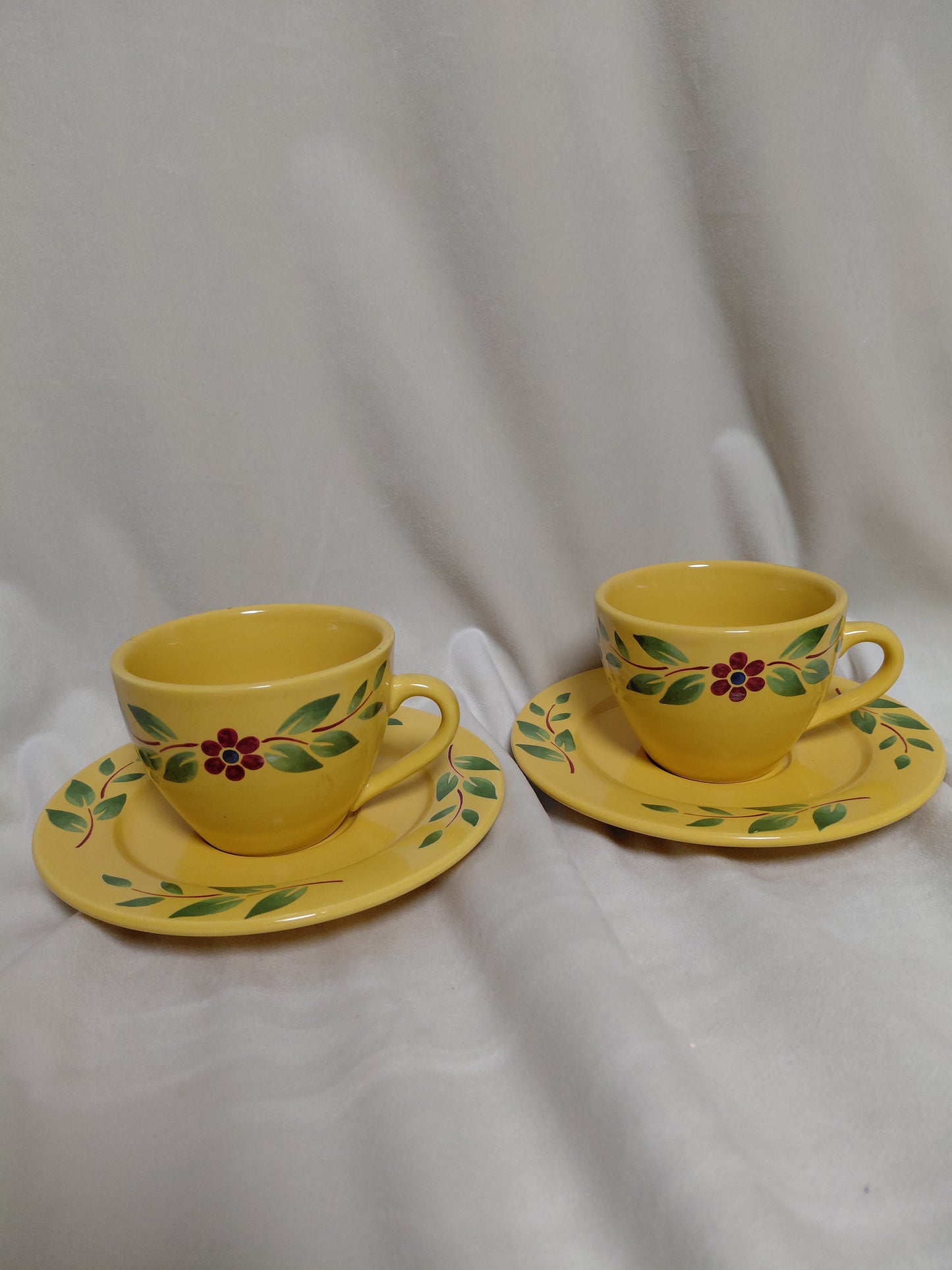 Vintage Solvik te sett 2 bollar og te kanna (1970s), Christineholm Design Studio