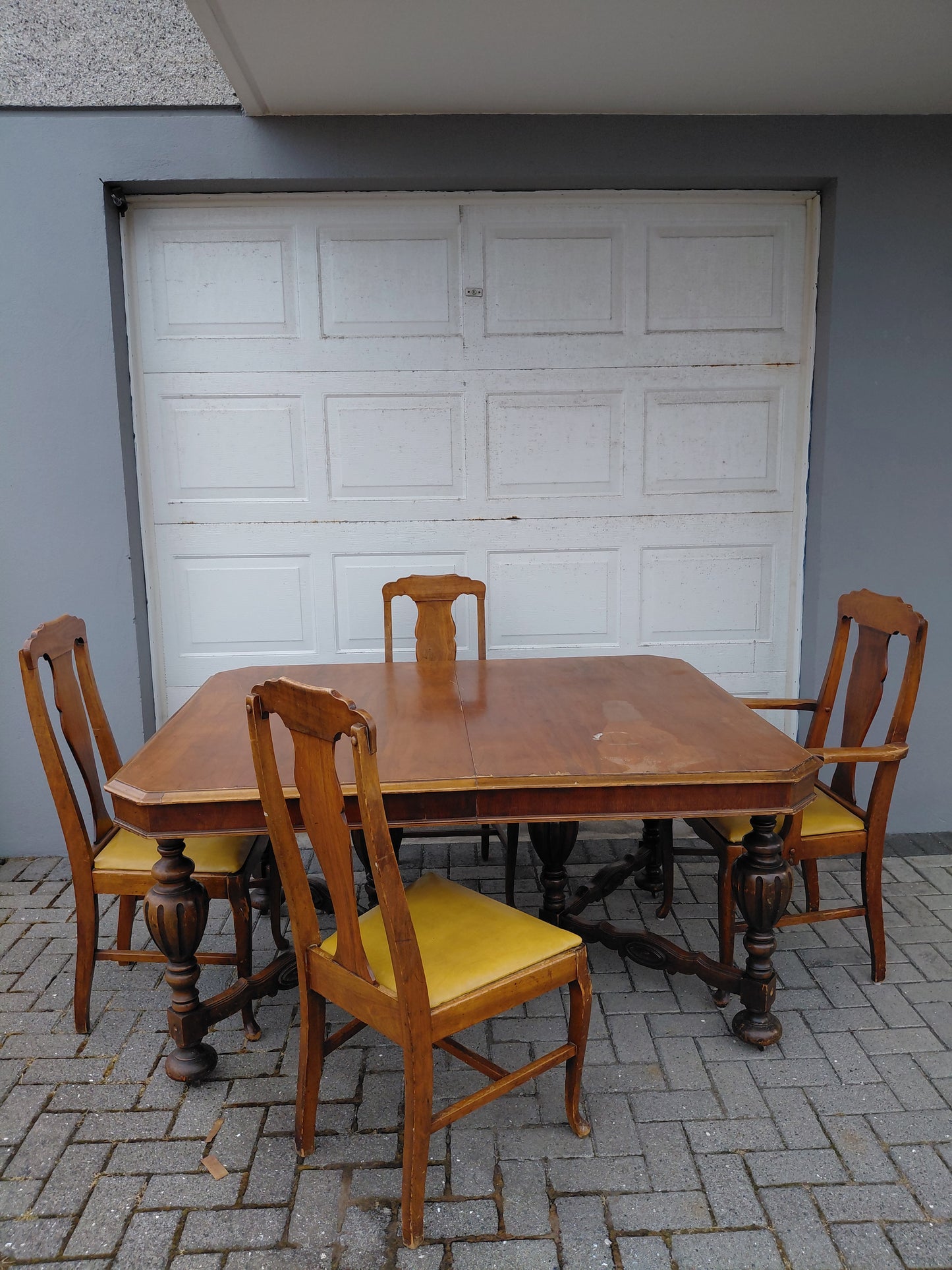 Antík eldhúsborð (1910-1950)