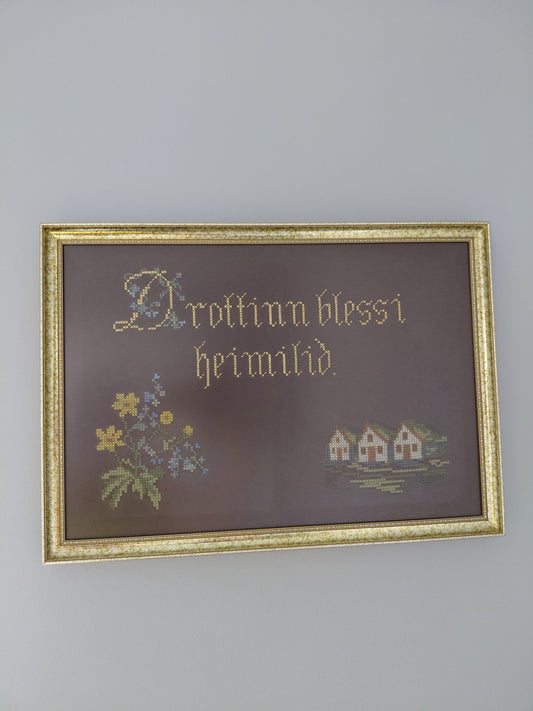 Handsaumuð mynd Drottinn blessi heimilið