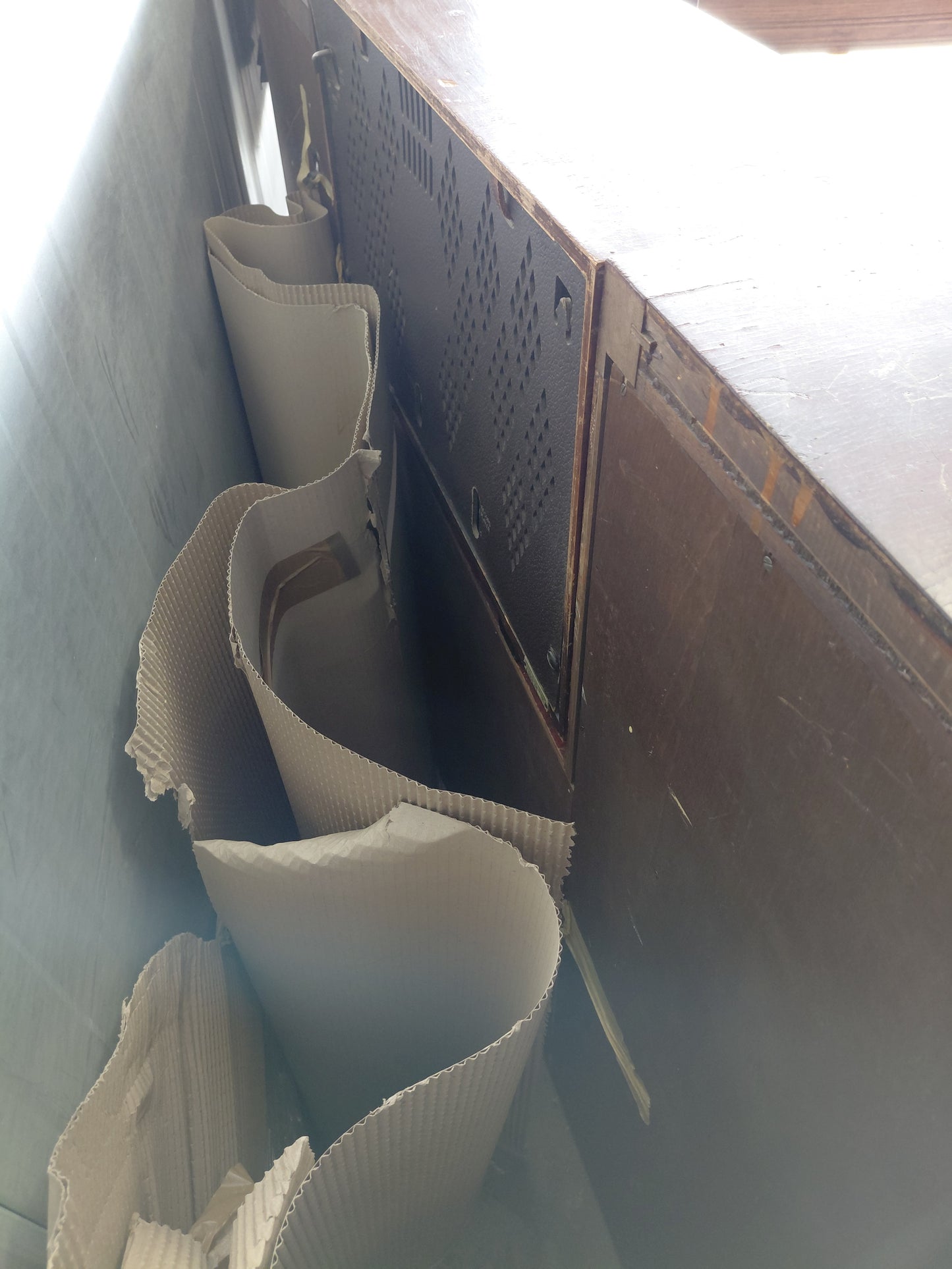 Antík útvarp og plötuspilari í skáp (1930-1940), Marconi