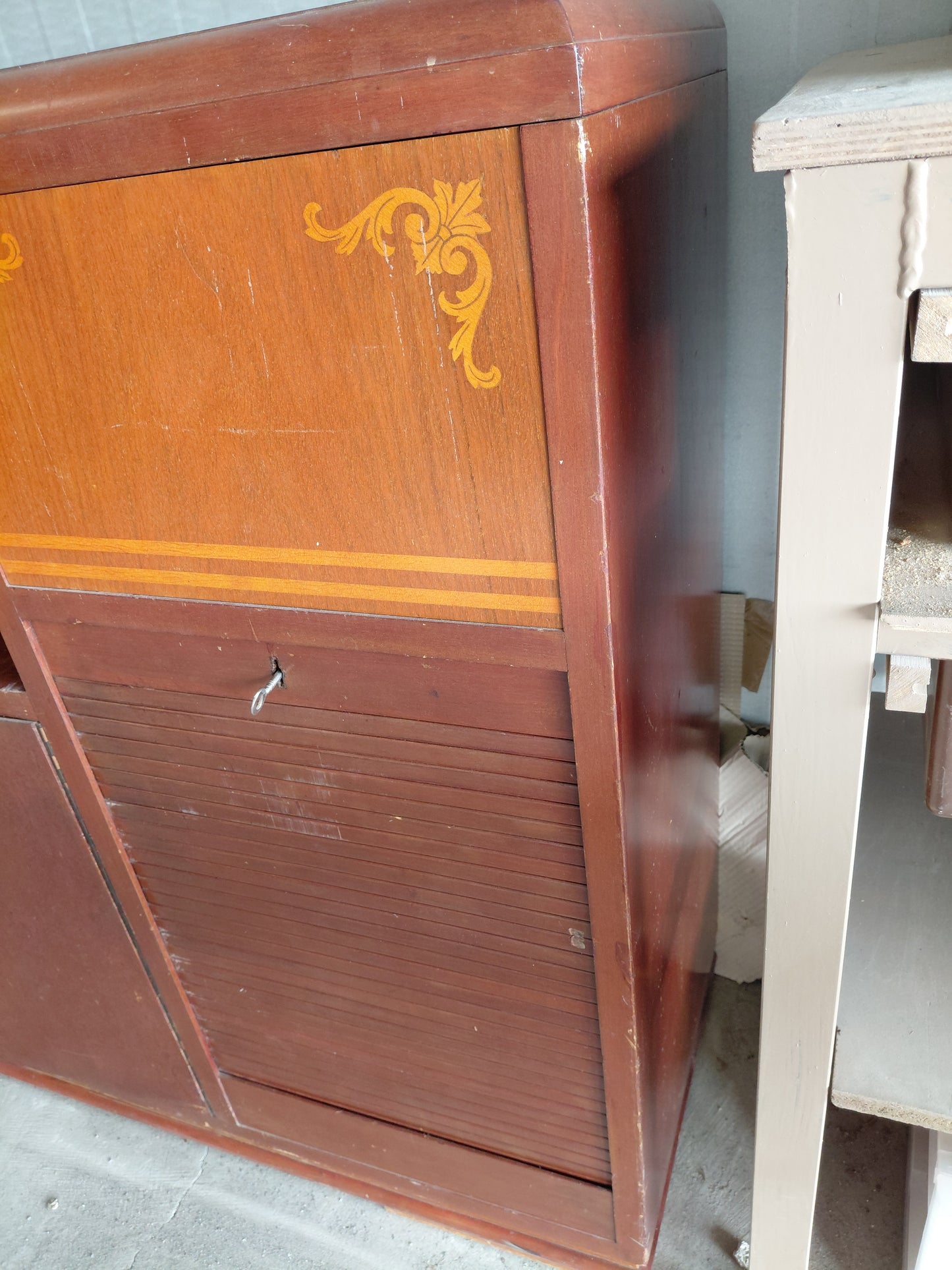 Antík útvarp og plötuspilari í skáp (1930-1940), Marconi