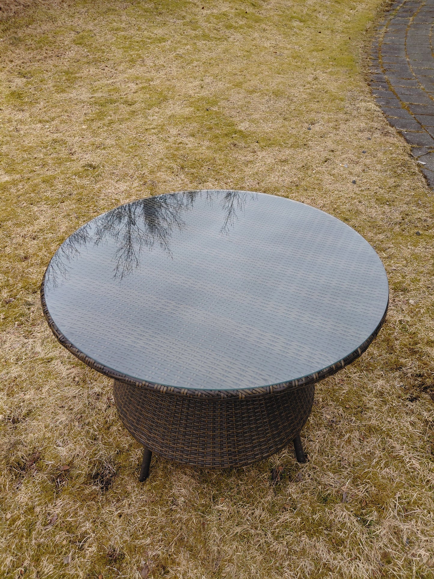 Garðhúsgögn - hringborð (Ø 98 cm), Útilegumaðurinn