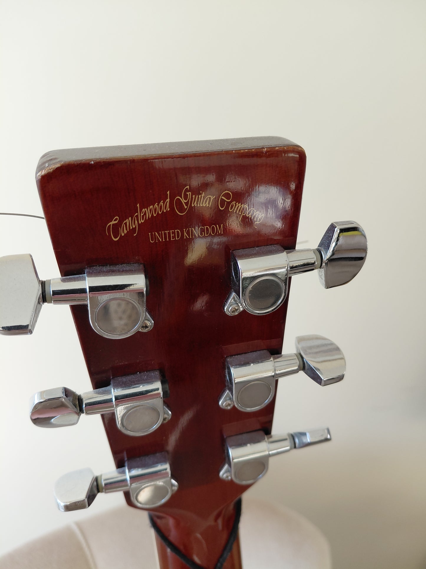 Kassagítar með strappa Discovery Deluxe series, Tanglewood DBT-DLX-D