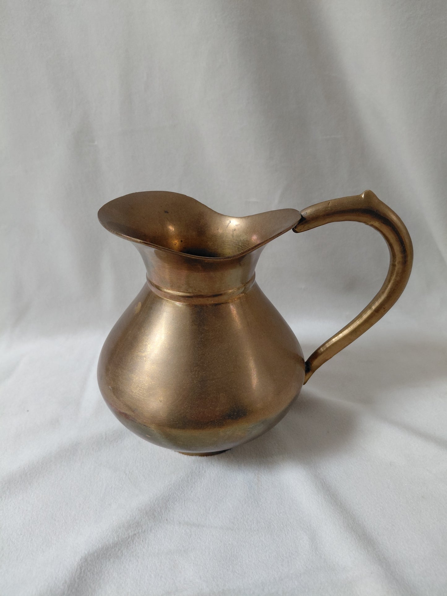 Vintage brass kanna
