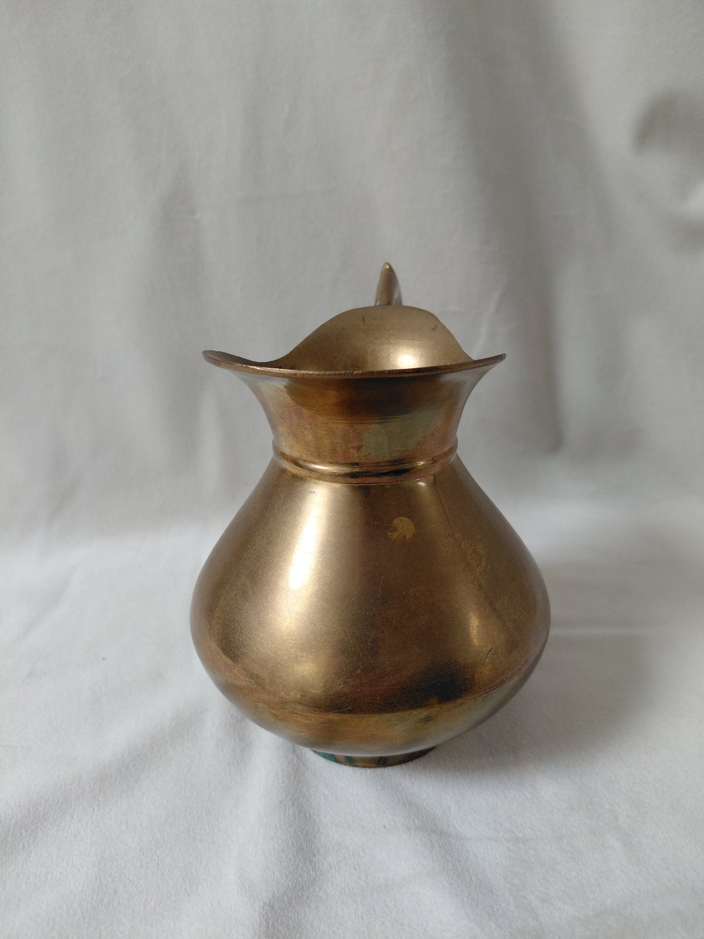 Vintage brass kanna