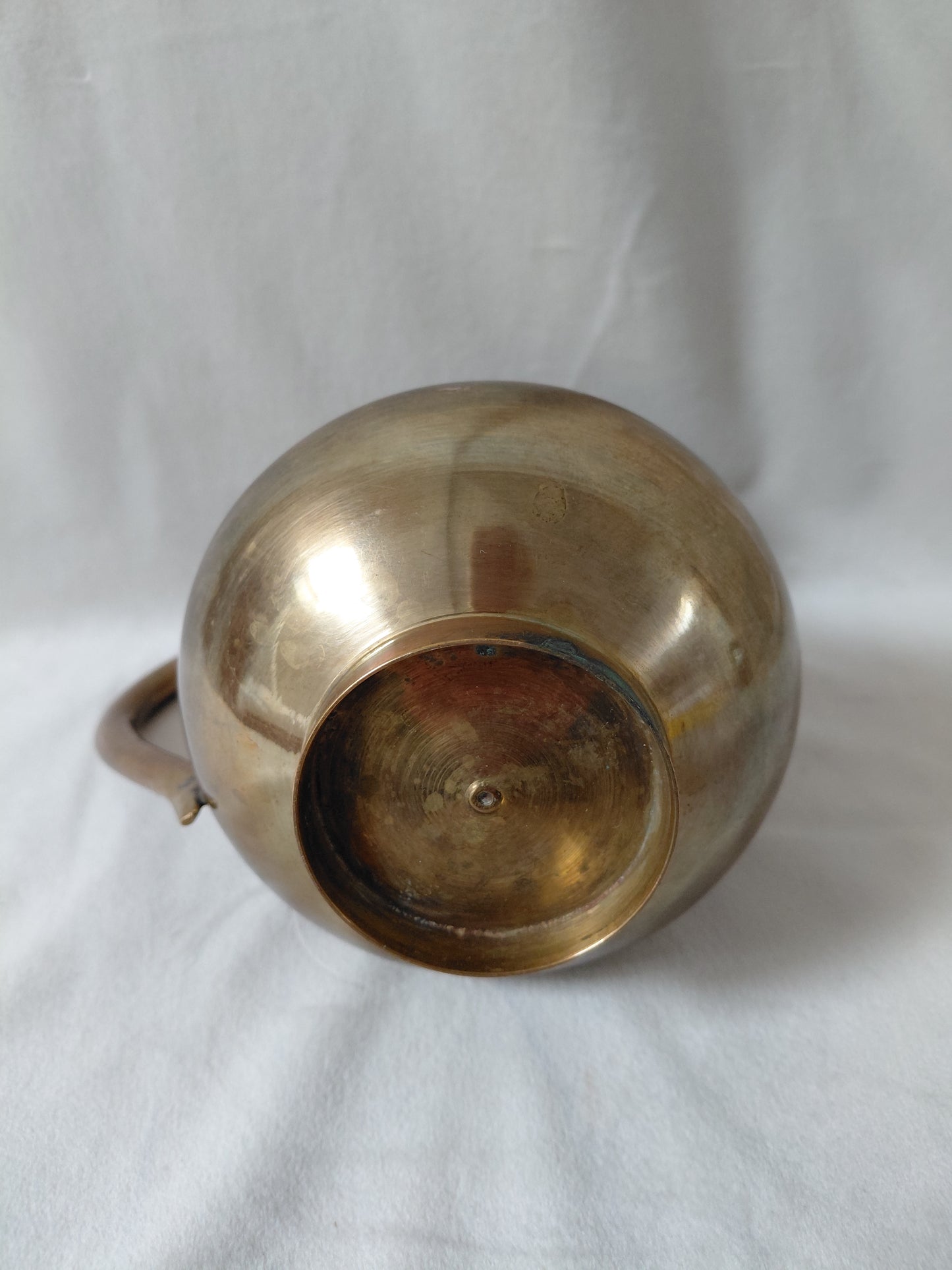 Vintage brass kanna