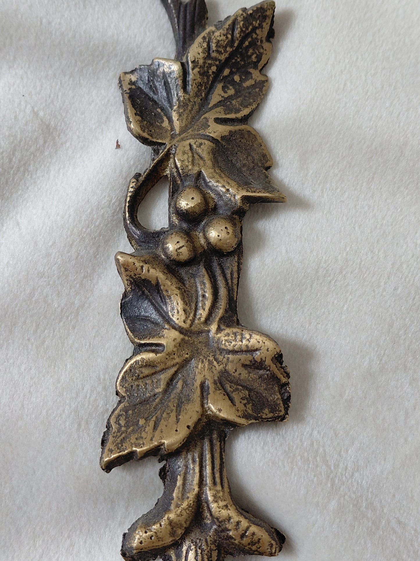 Vintage ítölsk stór köku / pie brass skeið (St. George and the Dragon), Ítalía