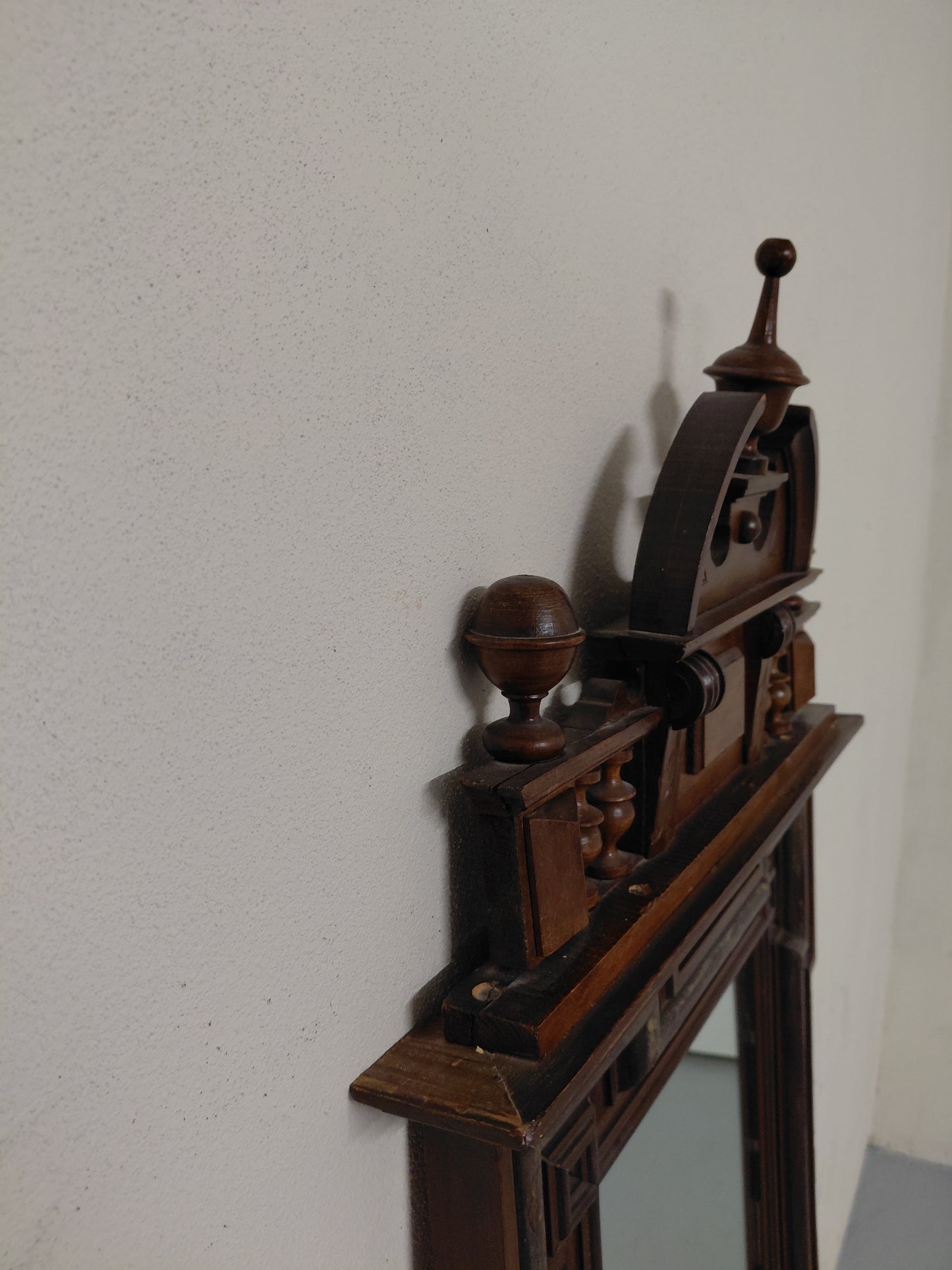 Antík spegill í Neo-Renaissance stíl (1880-1900), Antík