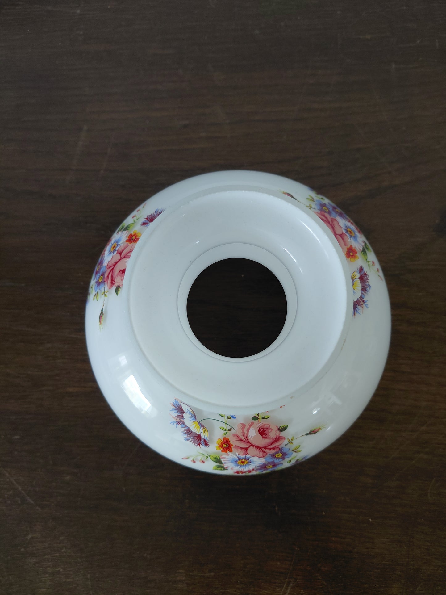 Vintage vegglampi úr messing með gler blómaskermi (1970-1985), vintage