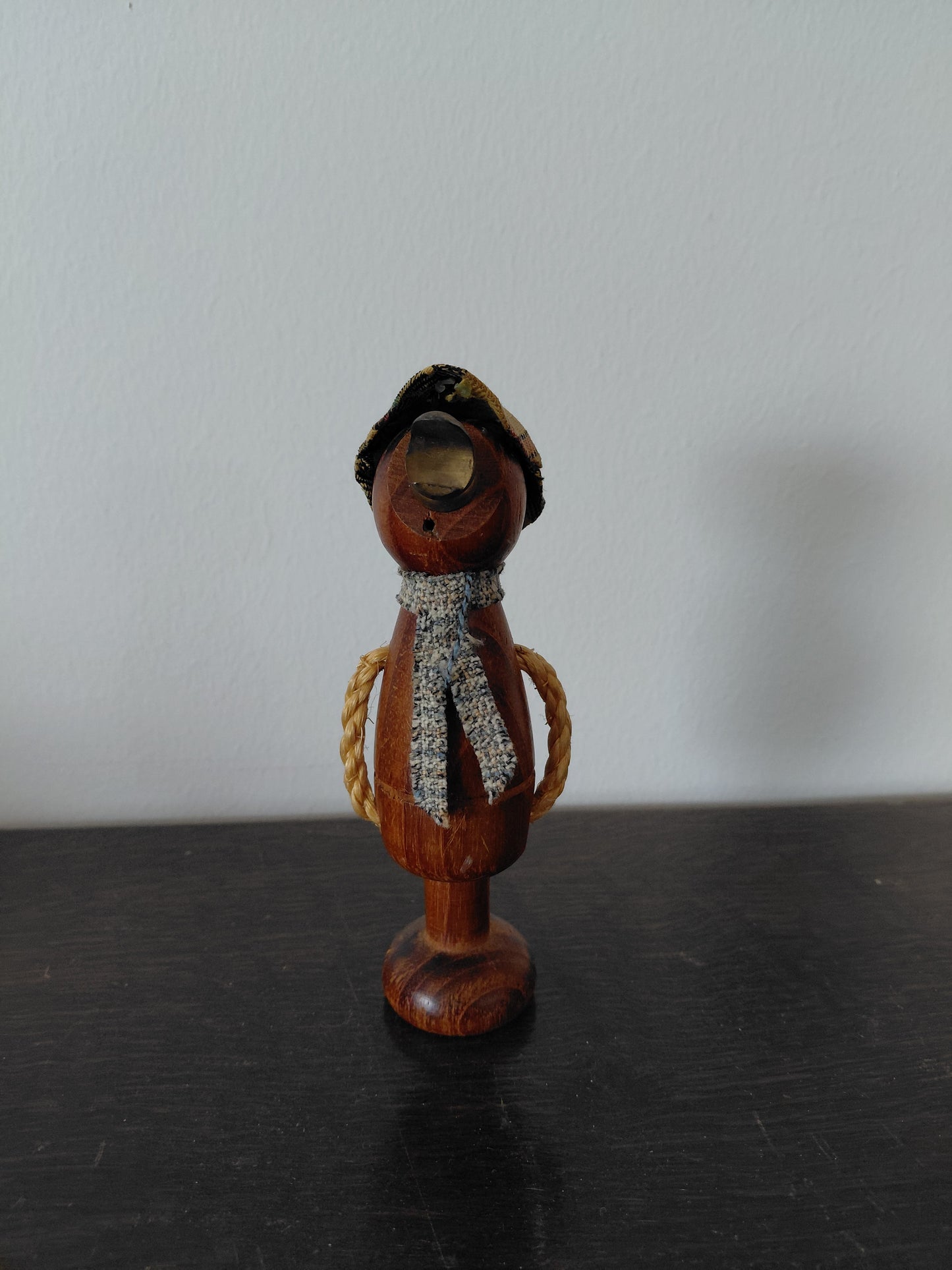 Retro flöskuopnari úr tekk (ca. 1960), vintage