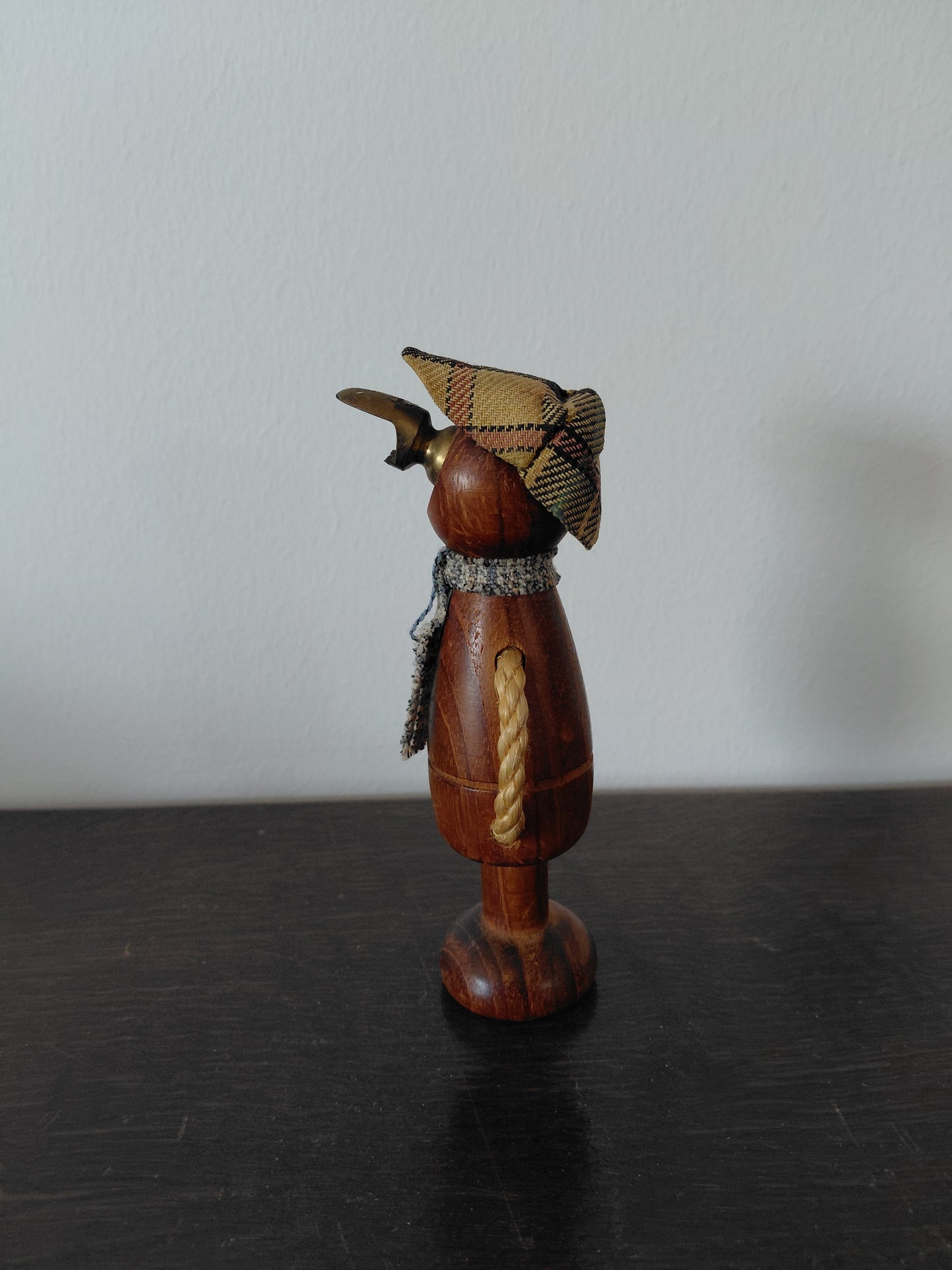Retro flöskuopnari úr tekk (ca. 1960), vintage