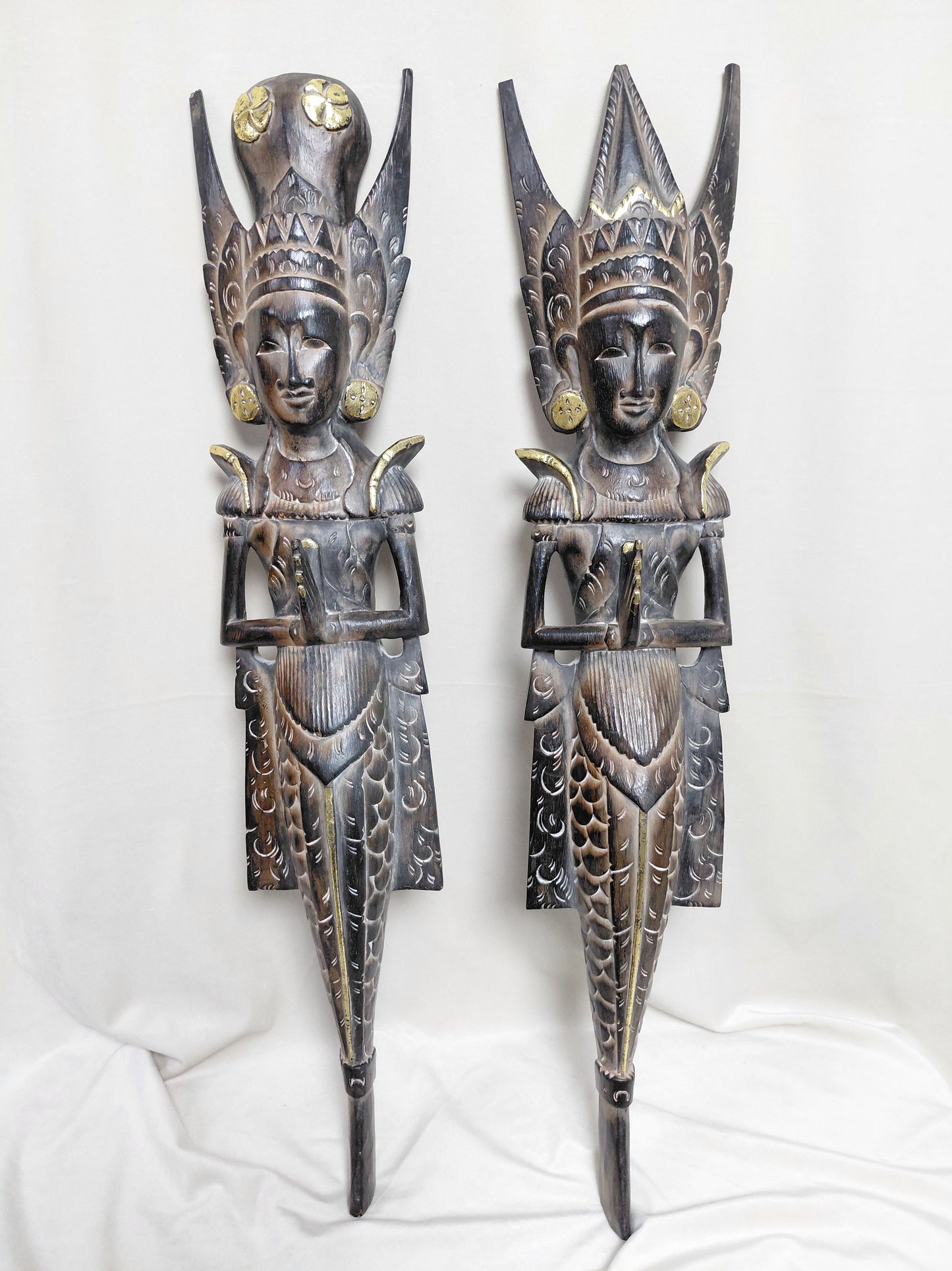 Handskornar balískar vegg-grímur (Rama & Shinta), Indonesía