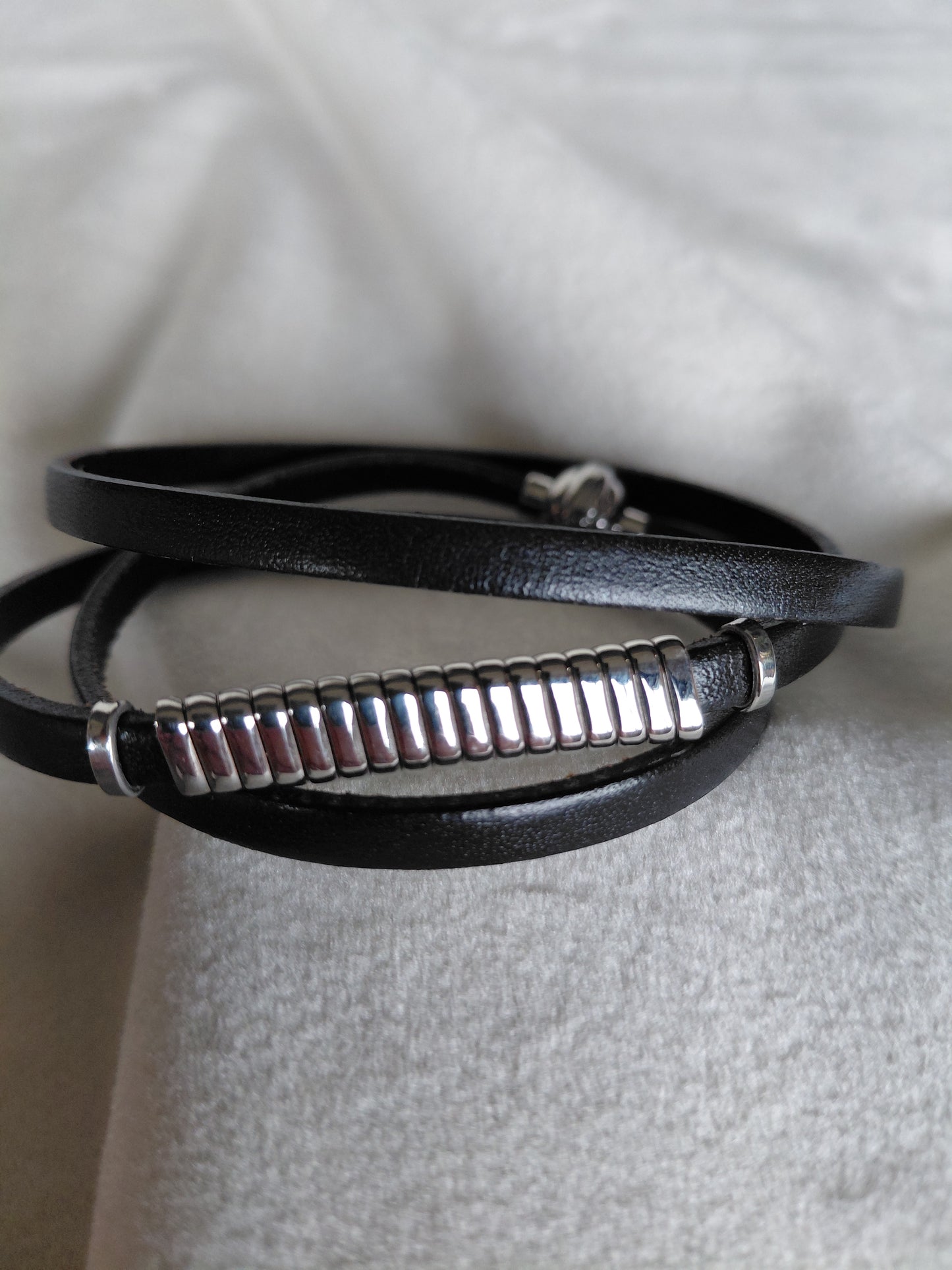 Svart Leður armband með sylgjum