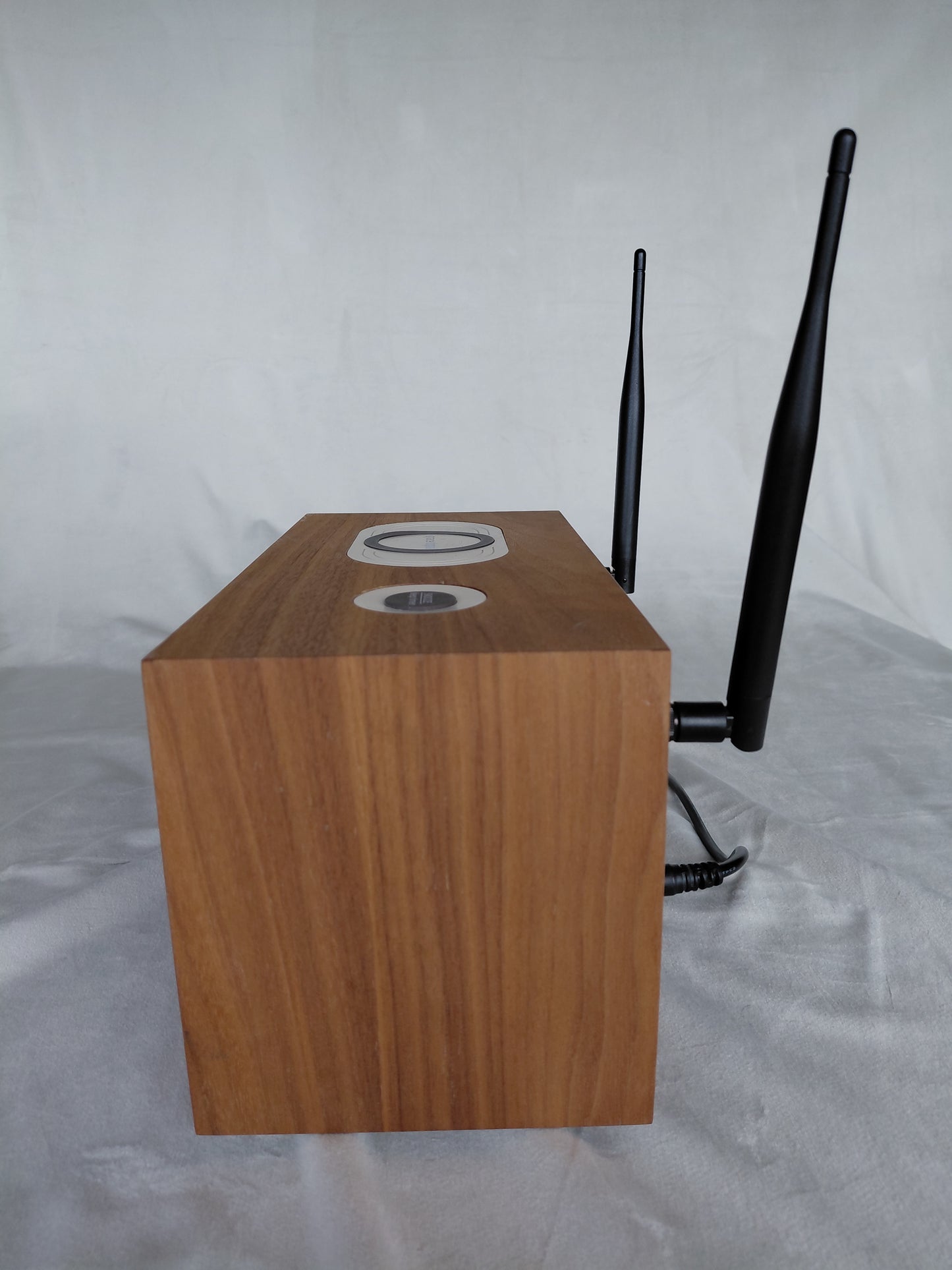 Smart internet útvarp í ramma úr hnotu (2023) Model, Grace Digital