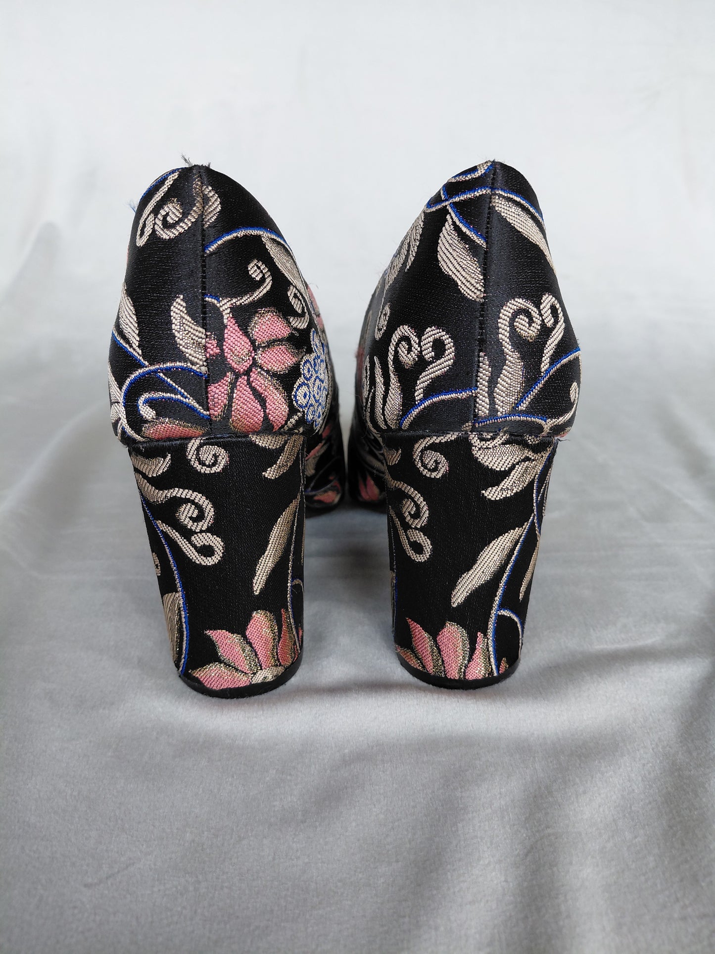 Hæla skór með blóma munstri, EUR 39, Tamaris