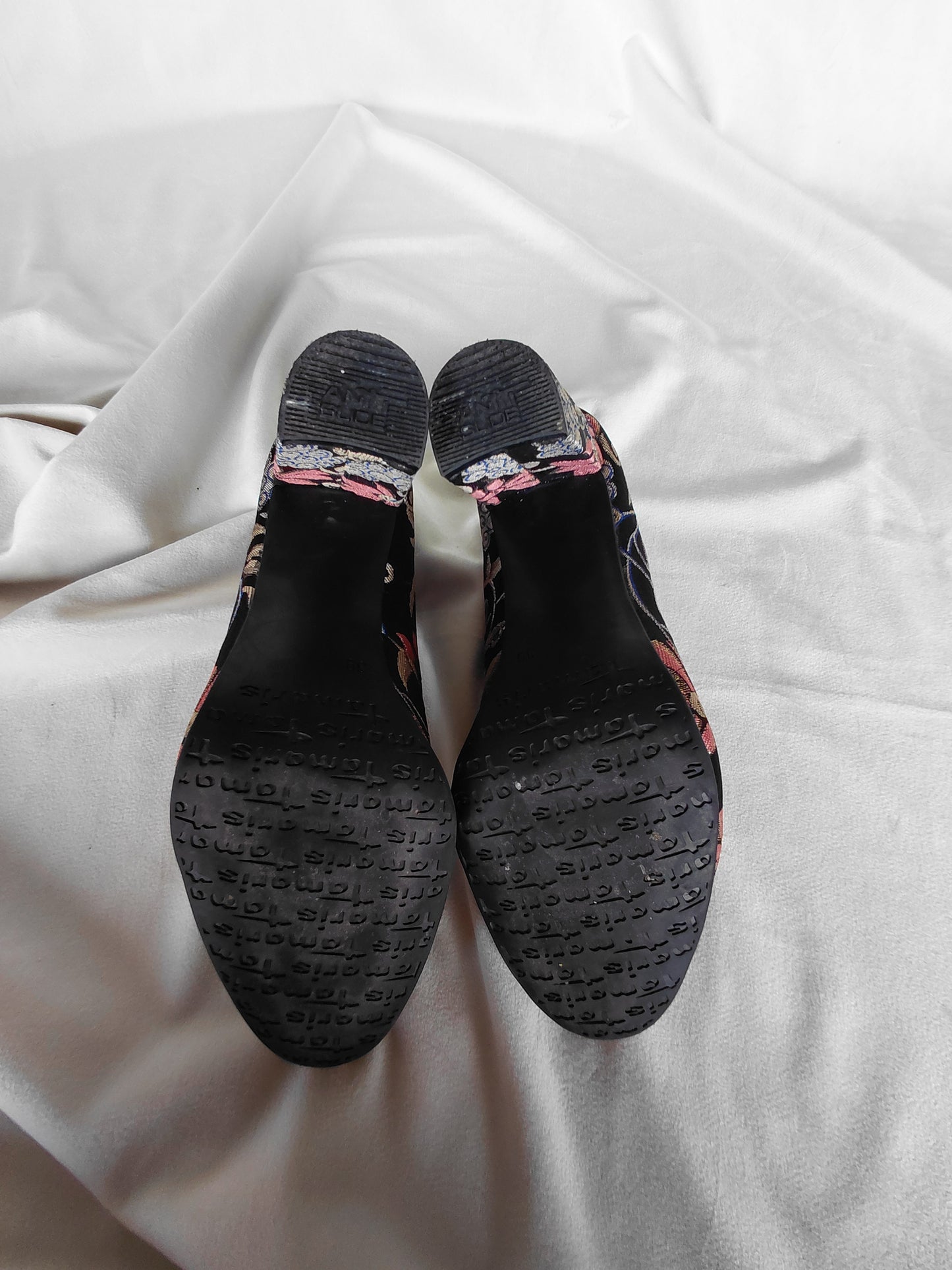 Hæla skór með blóma munstri, EUR 39, Tamaris