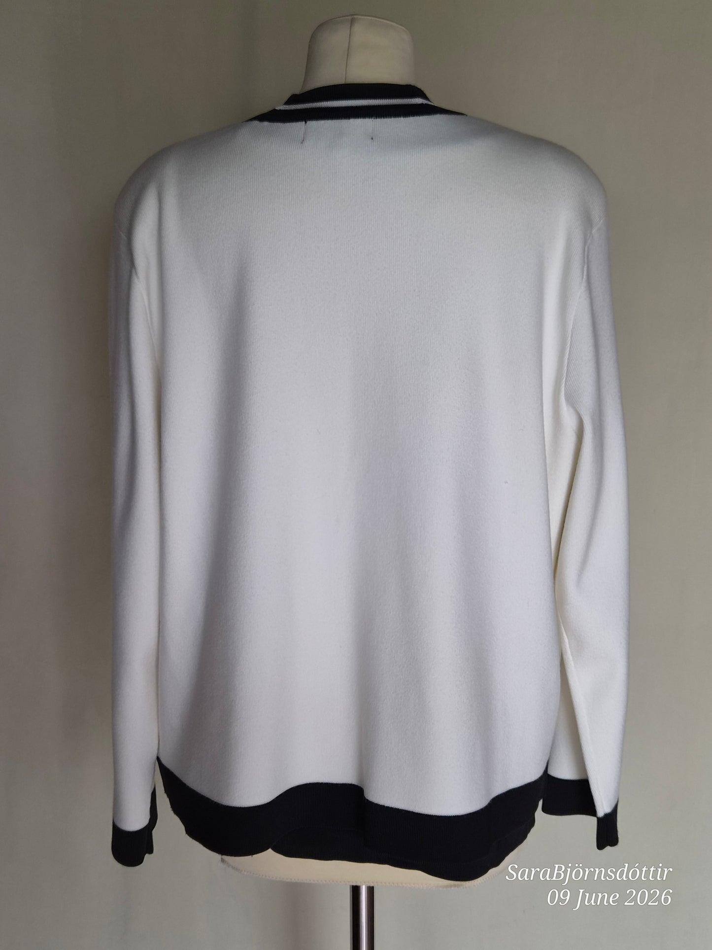 Jakkapeysa - sett (ónotaður 2023-2024), XL, Karl Lagerfeld