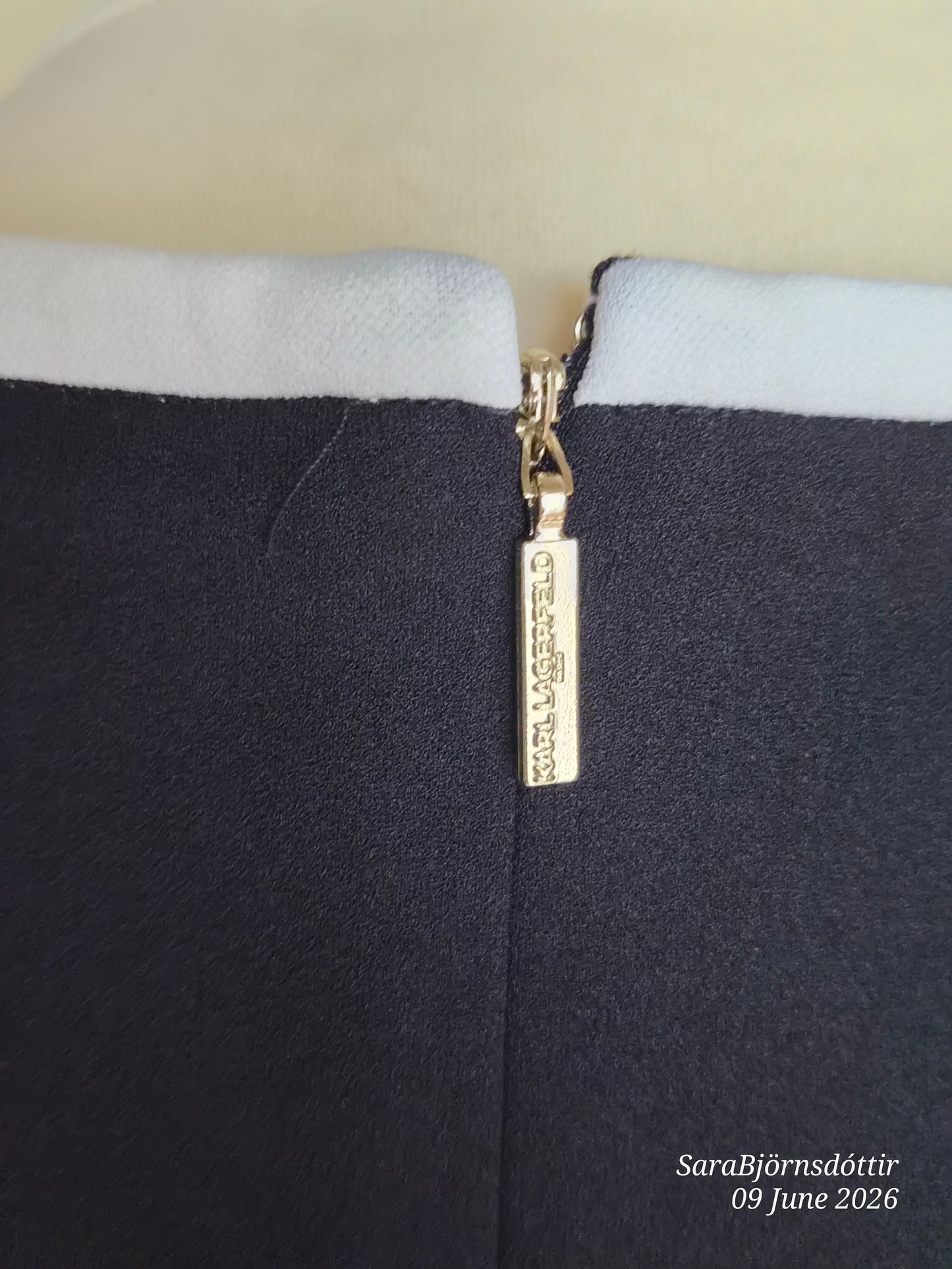 Klassískur kjóll A-snið, EUR 46, Karl Lagerfeld Paris