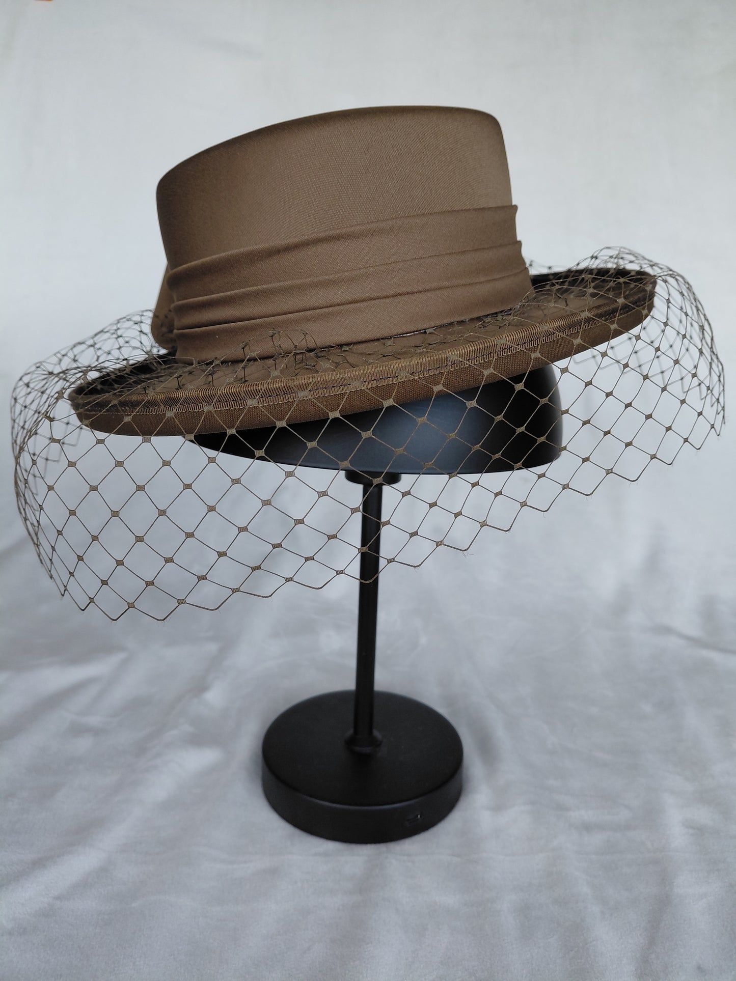 Vintage Calotte hattur (1950-1960), Ókunnur hönnuður