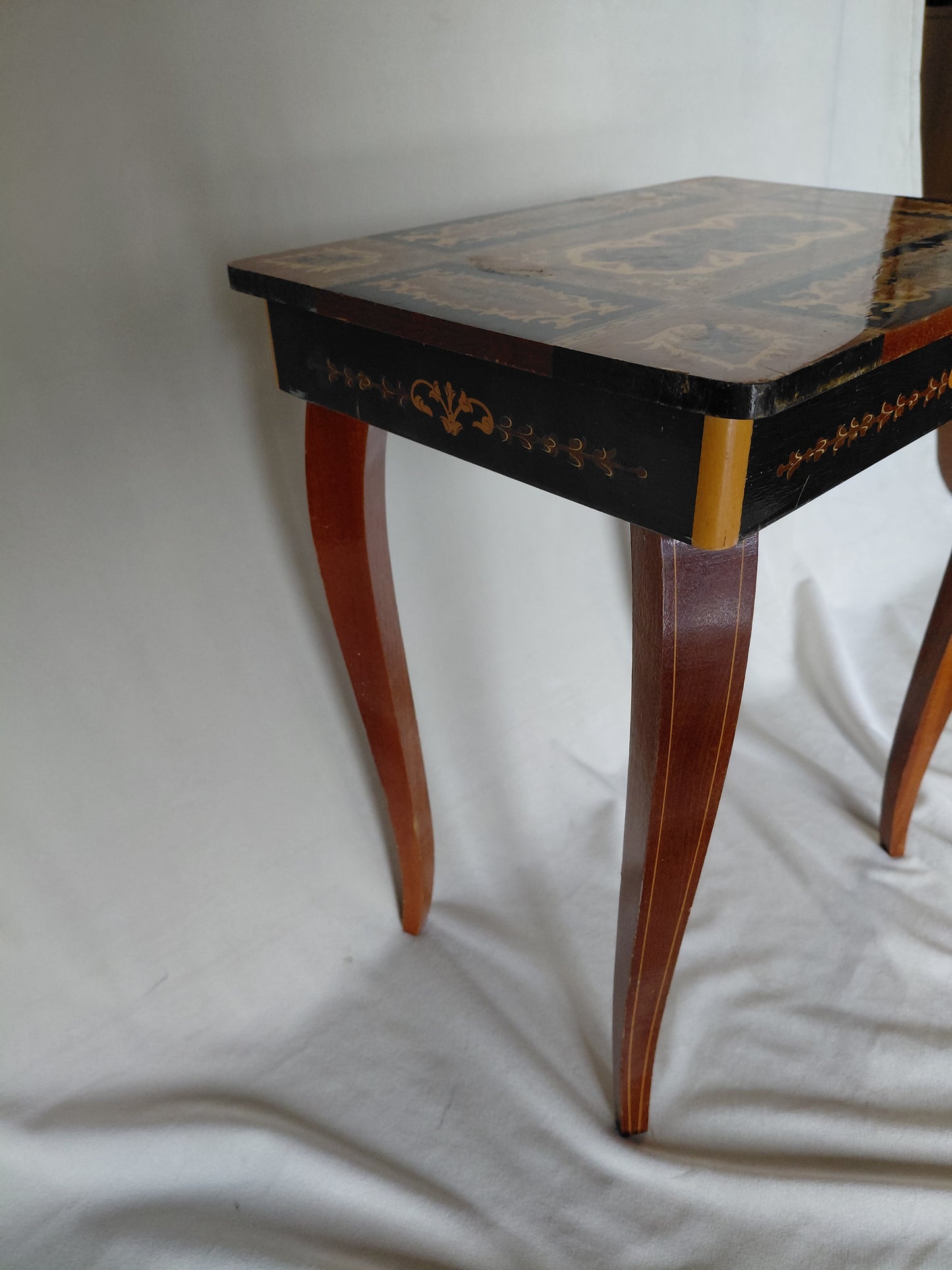 Vintage lítil spiladósarborð (1950-1970), Ítalía