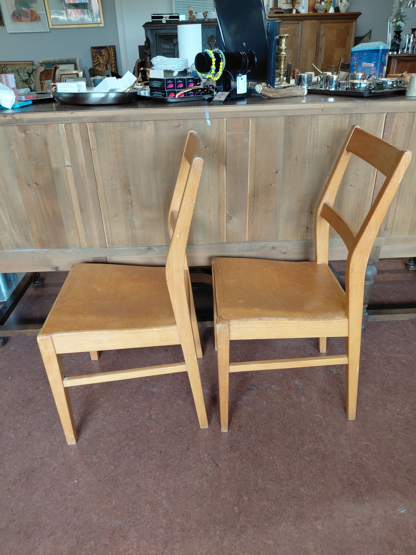 Vintage viðar barna stólar úr grunnskóla í Reykjavík, vintage