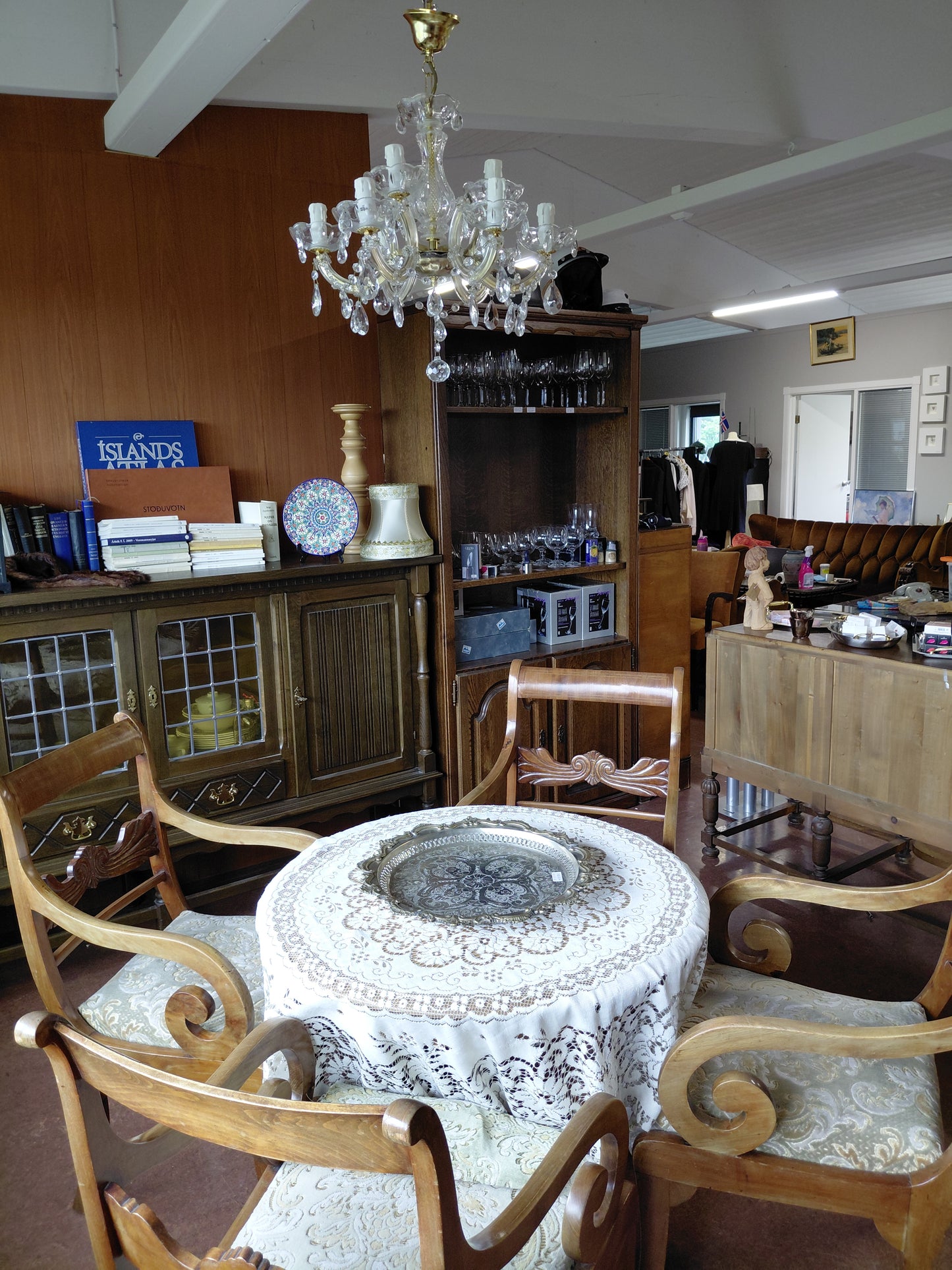 Antík Betri stofu sett í Art Deco stíl - 4 stólar & hringlaga borð, Antík
