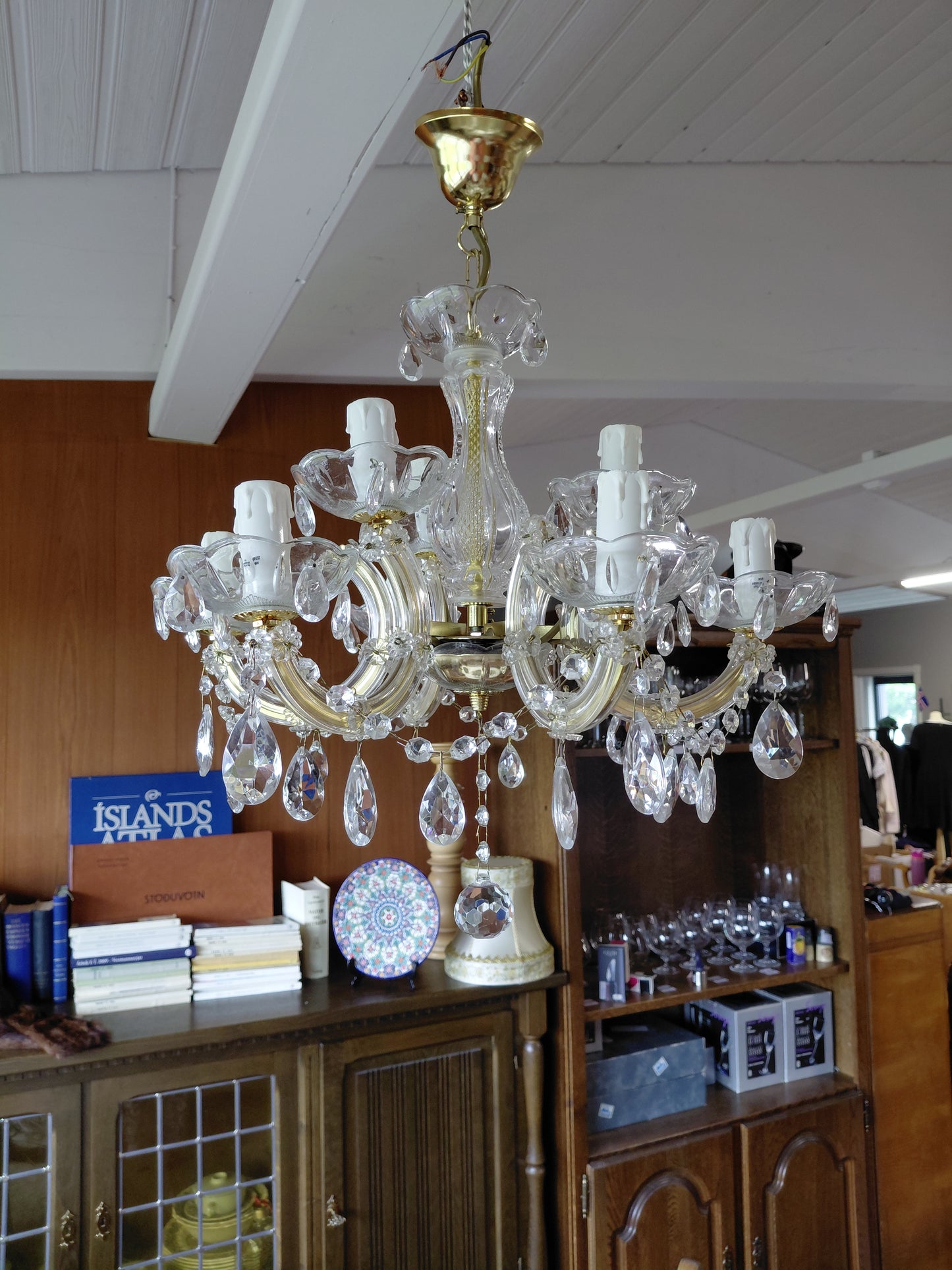 Vintage María Theresa 9 arma ljósakróna (1990s),  Italian Light Production S.r.l.