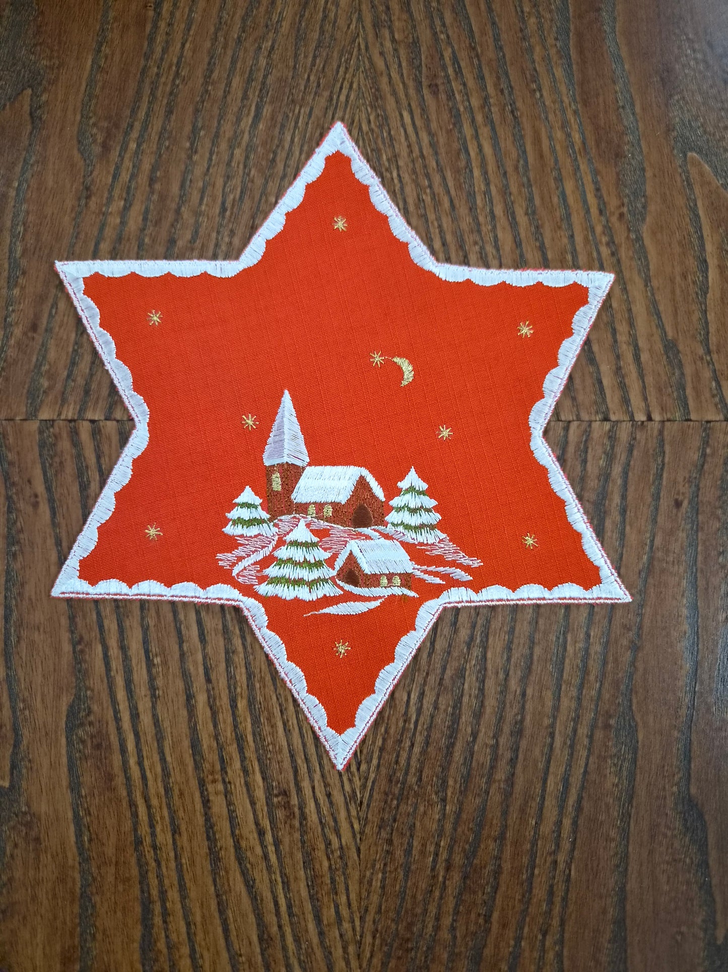 Lítill stjörnulaga jóladúkur ( ø25) með kirkju, Vintage