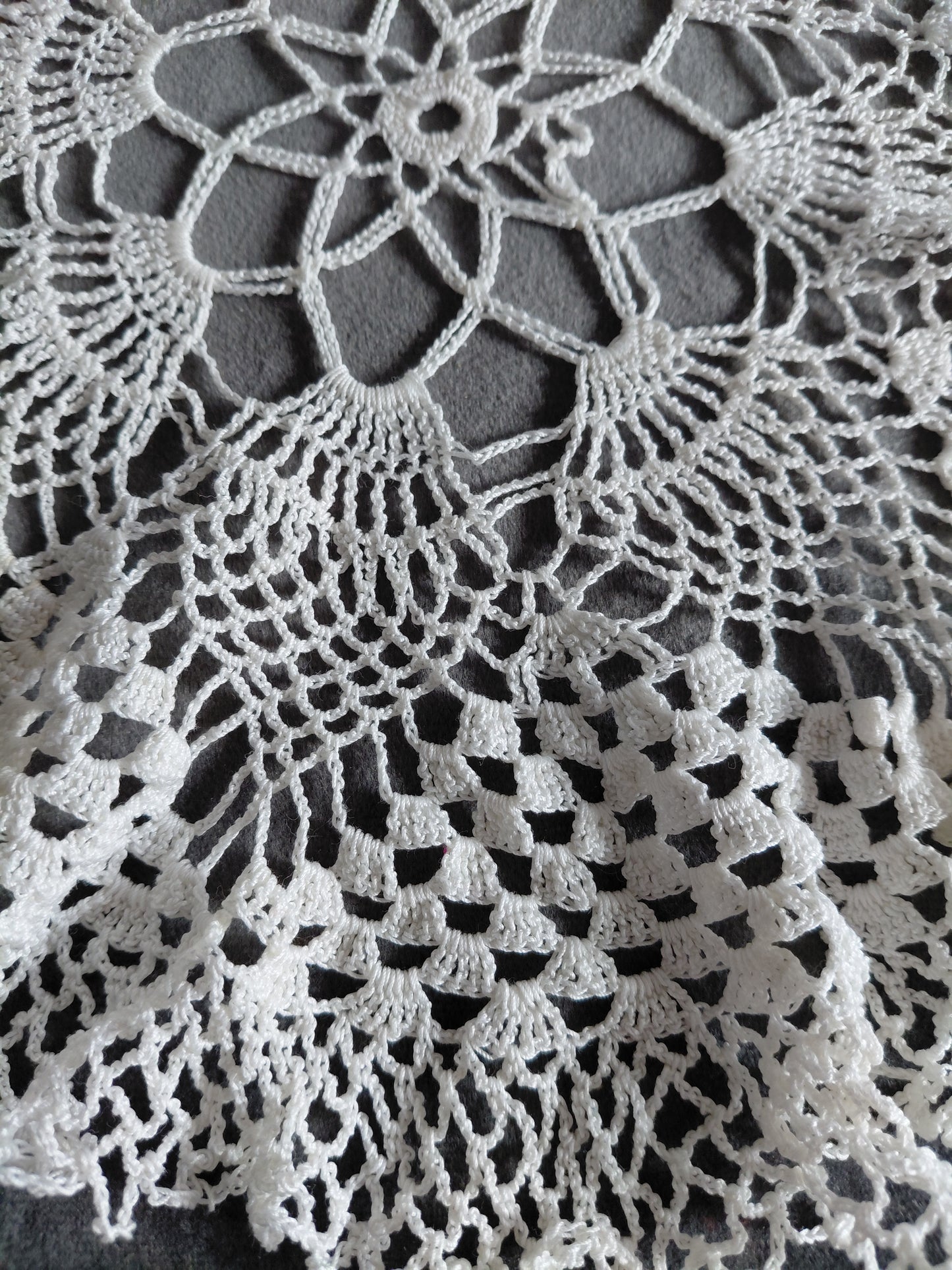 Heklaður hringlaga dúkur (handgerður)Ø30 cm, Ókunnur hönnuður