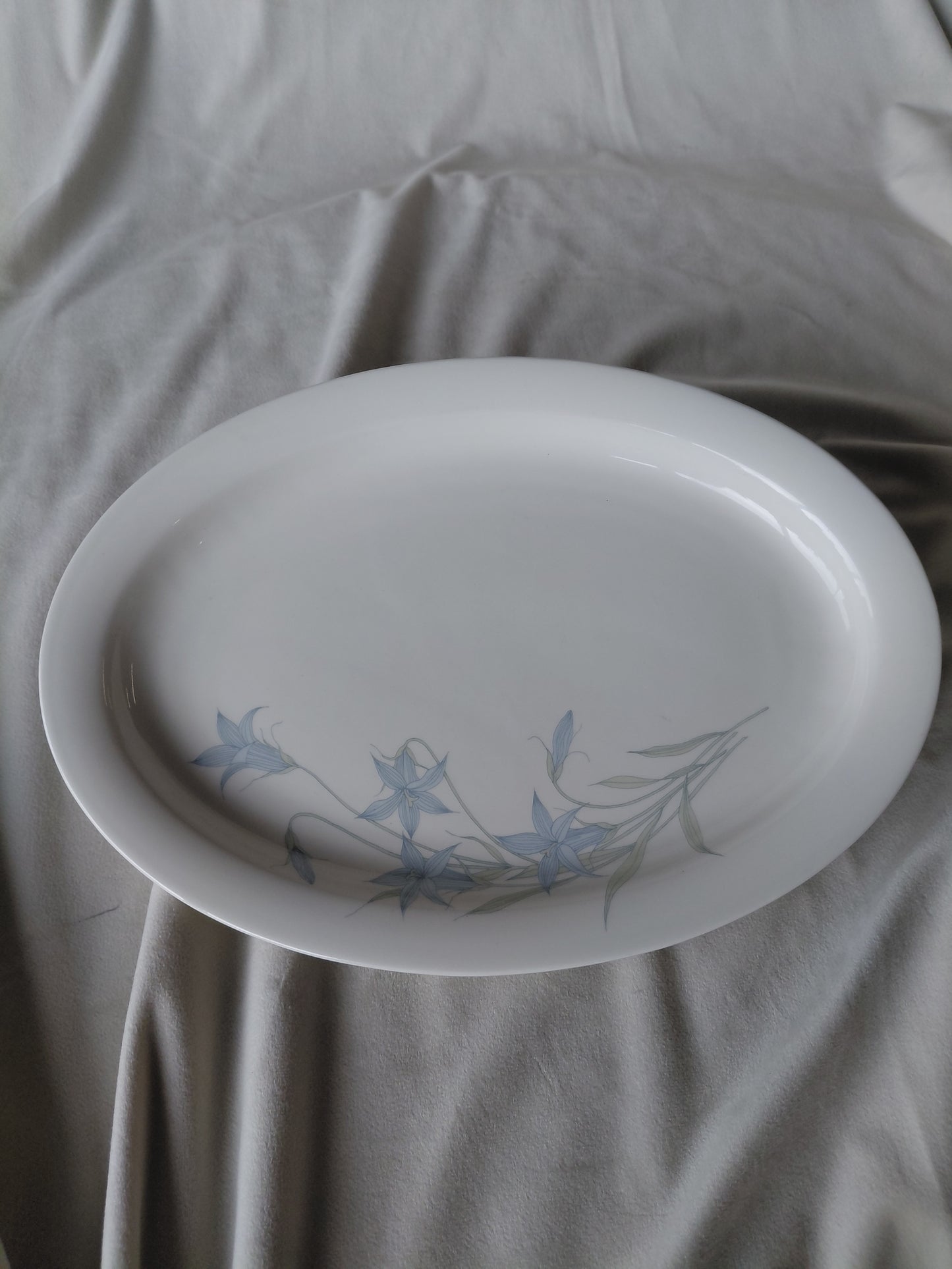 Framreiðslufat  35x25 cm ""Arctica Sinikello/Bluebell" línan, Arabia (Finland)