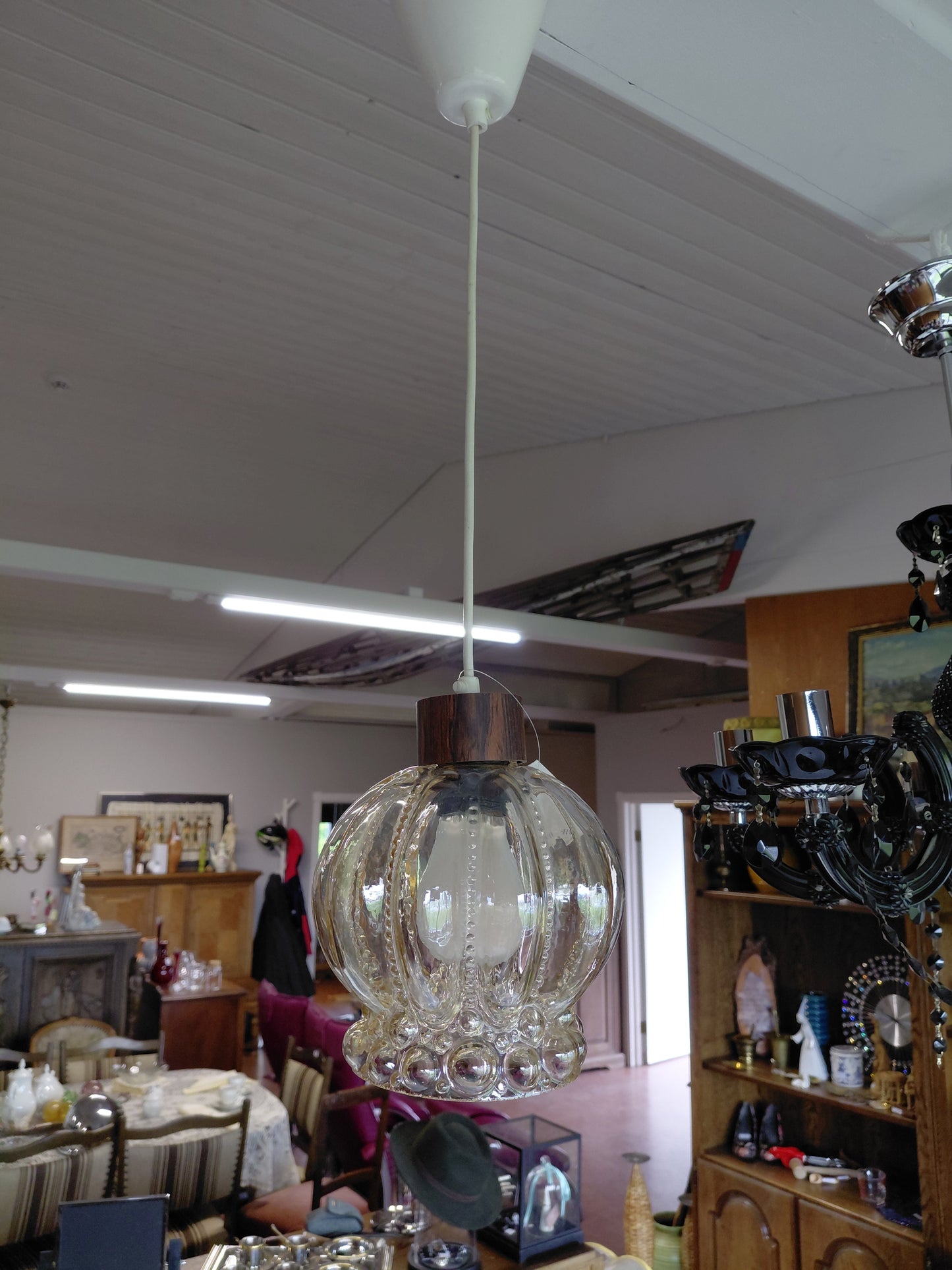 Vintage loftljós með glerkúpul (1960s), Ókunnur hönnuður